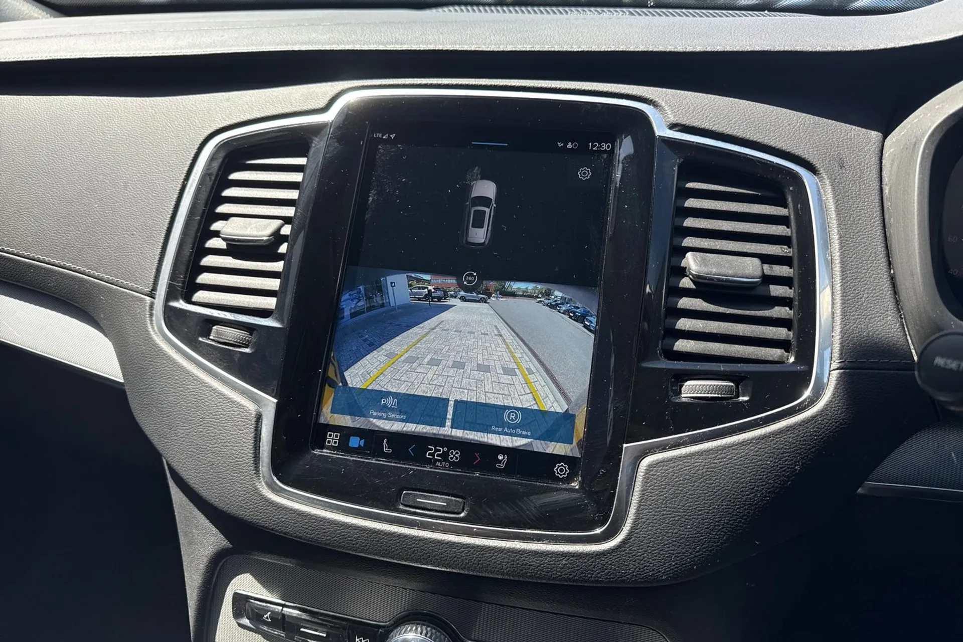 Volvo XC90 thumbnail image number 6
