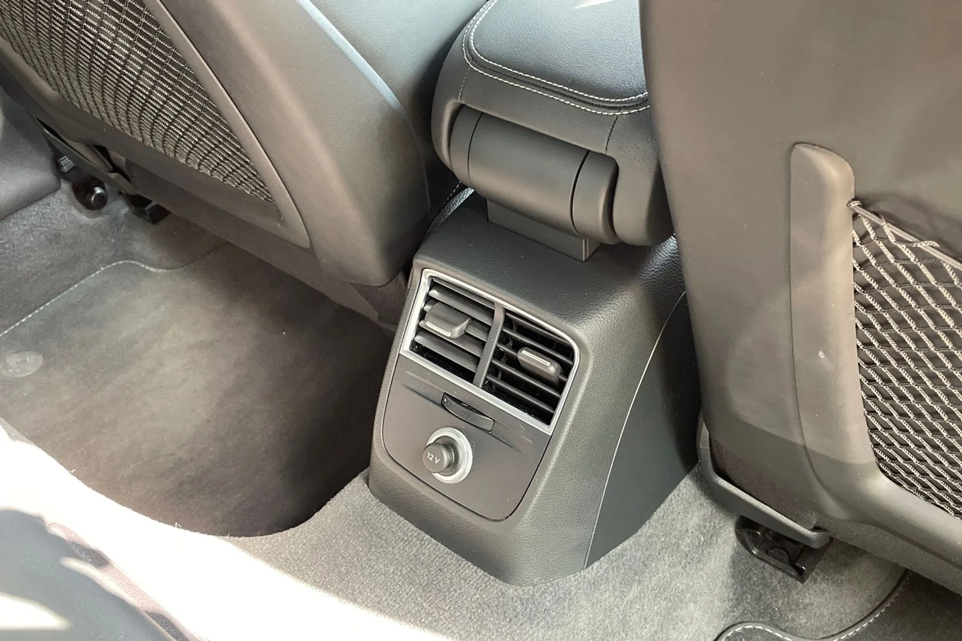 Audi A3 thumbnail image number 45