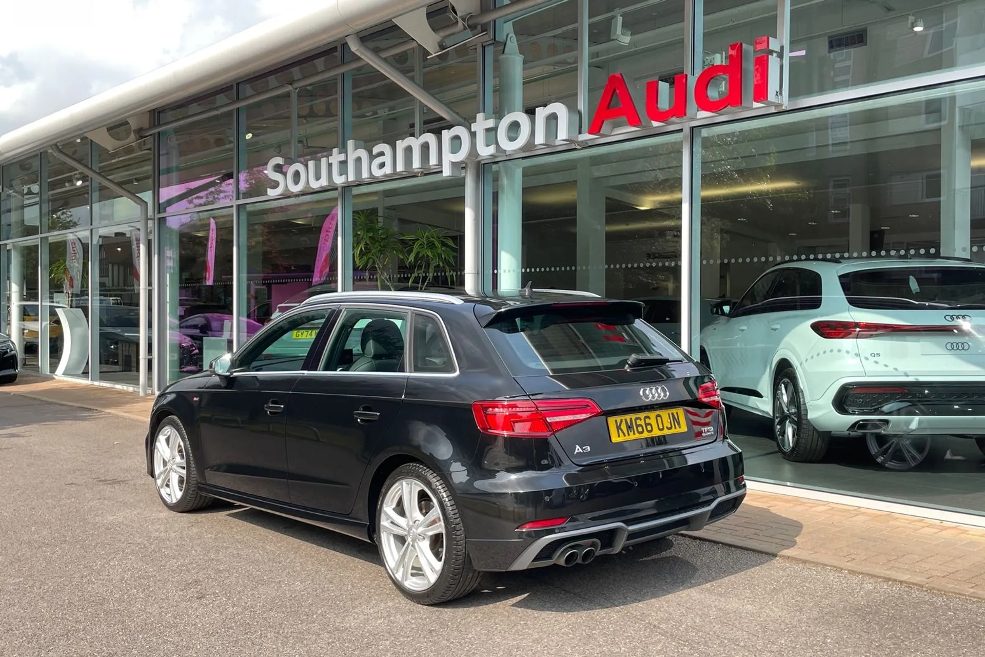 Audi A3 thumbnail image number 7