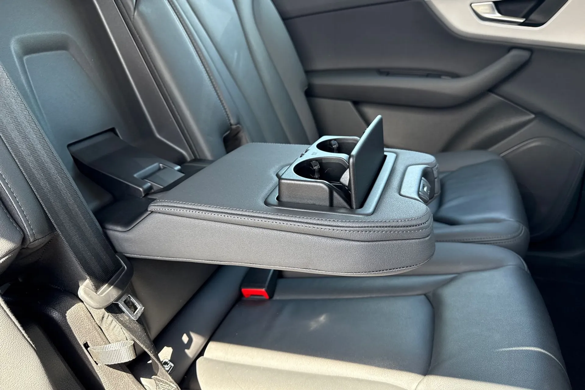 Audi Q7 thumbnail image number 44