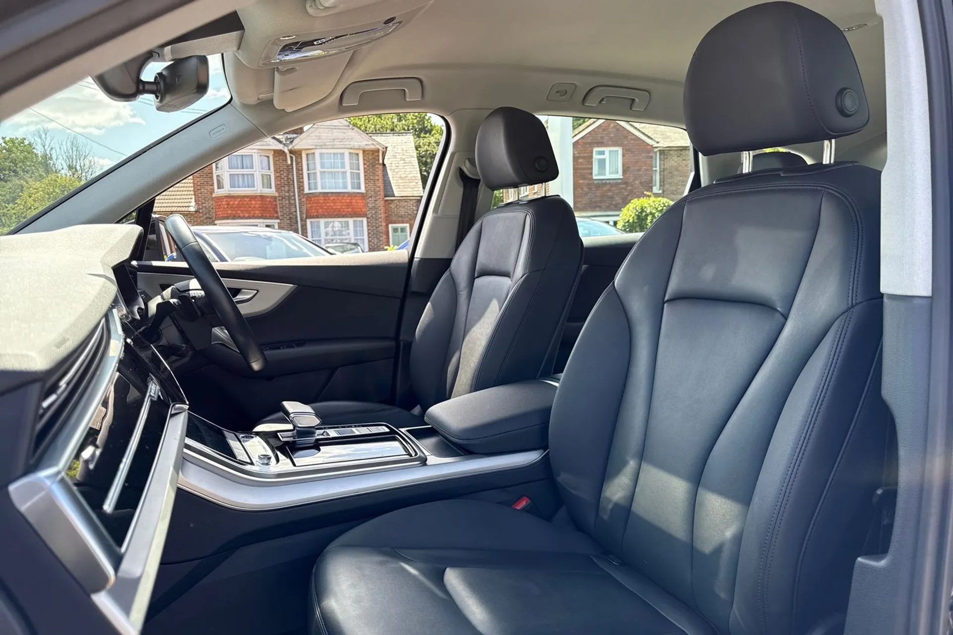 Audi Q7 thumbnail image number 31
