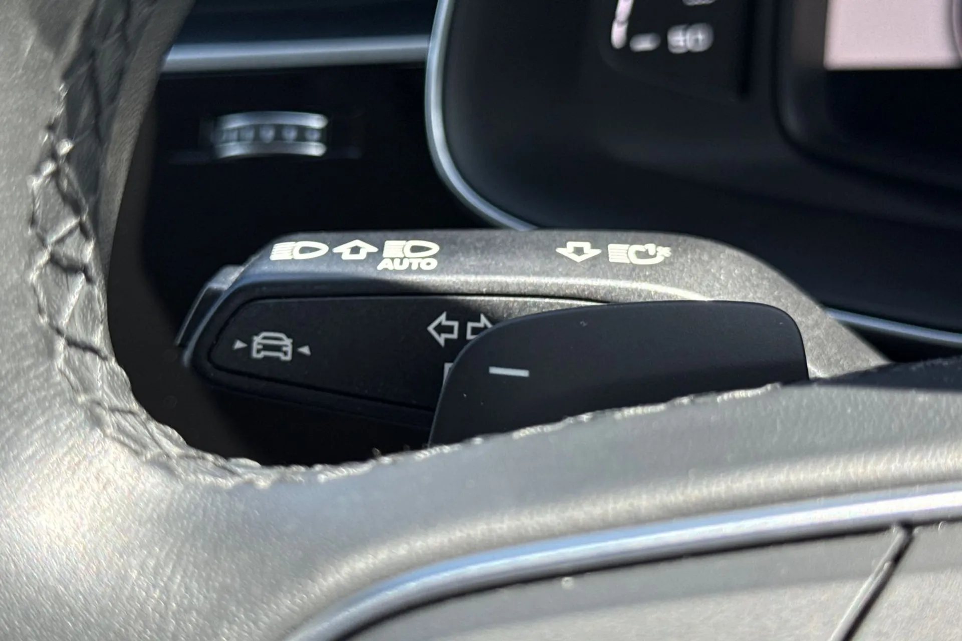 Audi Q7 thumbnail image number 19