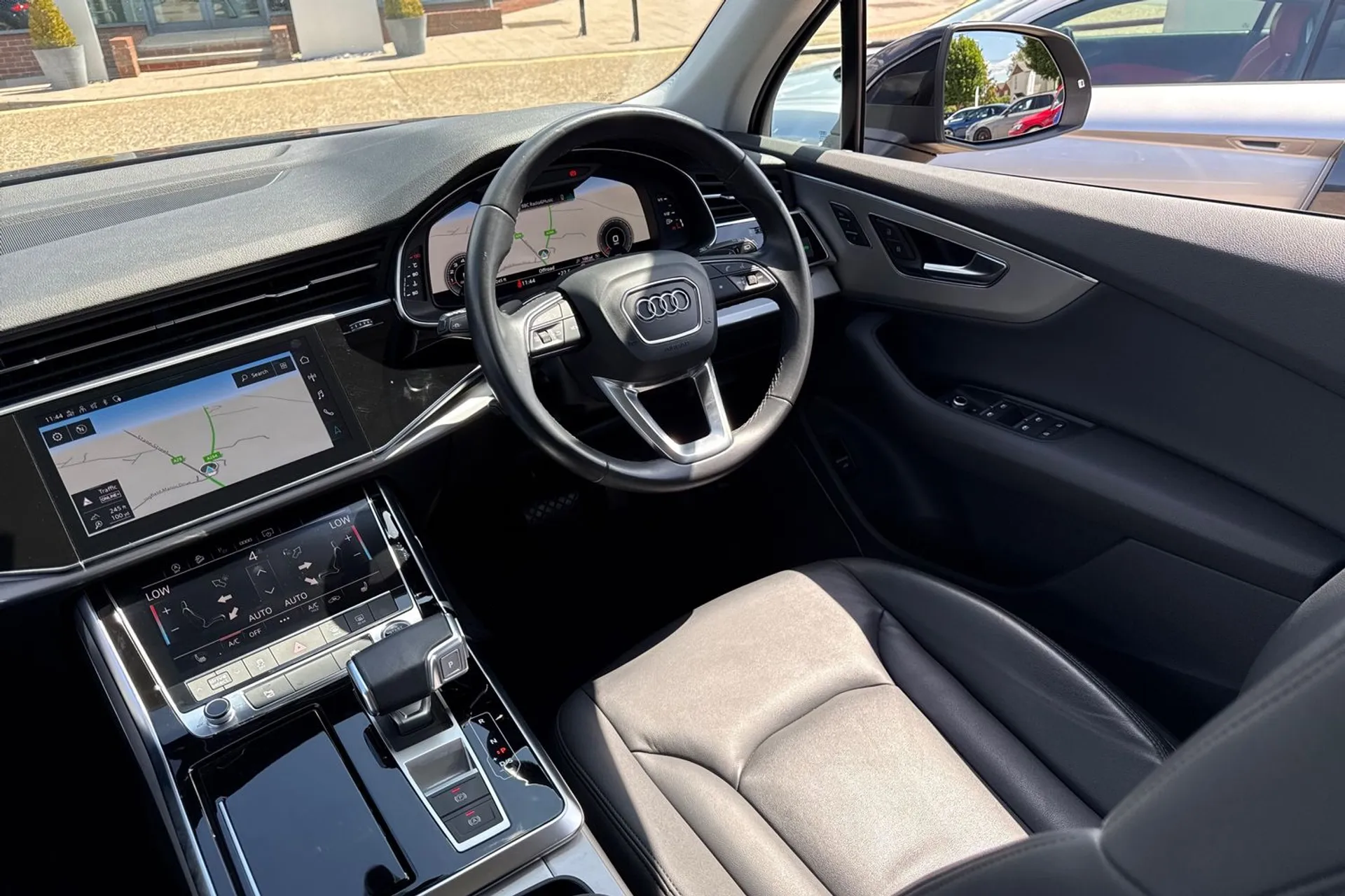 Audi Q7 thumbnail image number 41