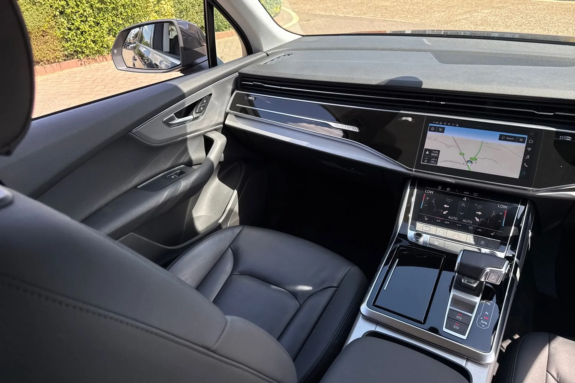 Audi Q7 thumbnail image number 37