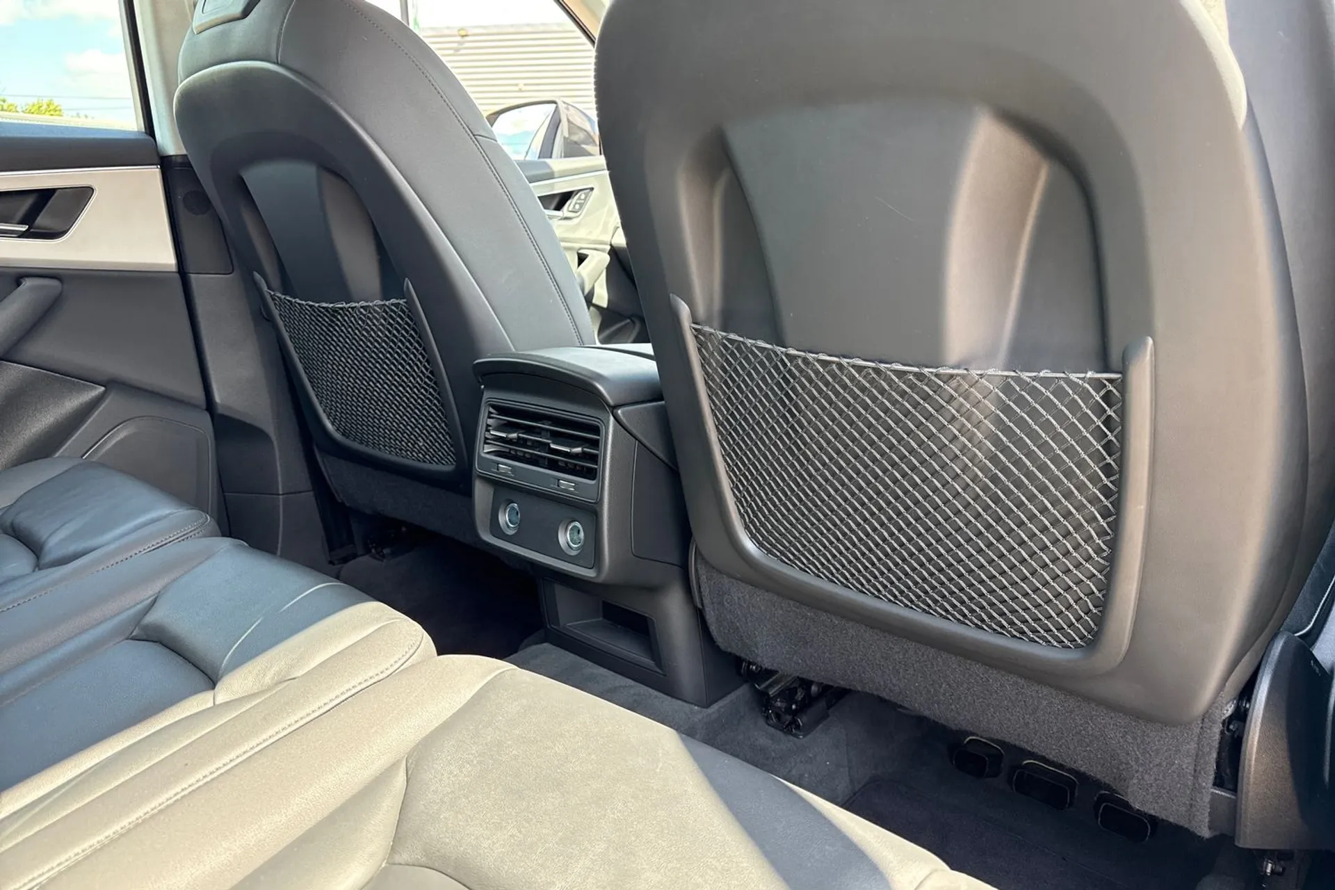 Audi Q7 thumbnail image number 45