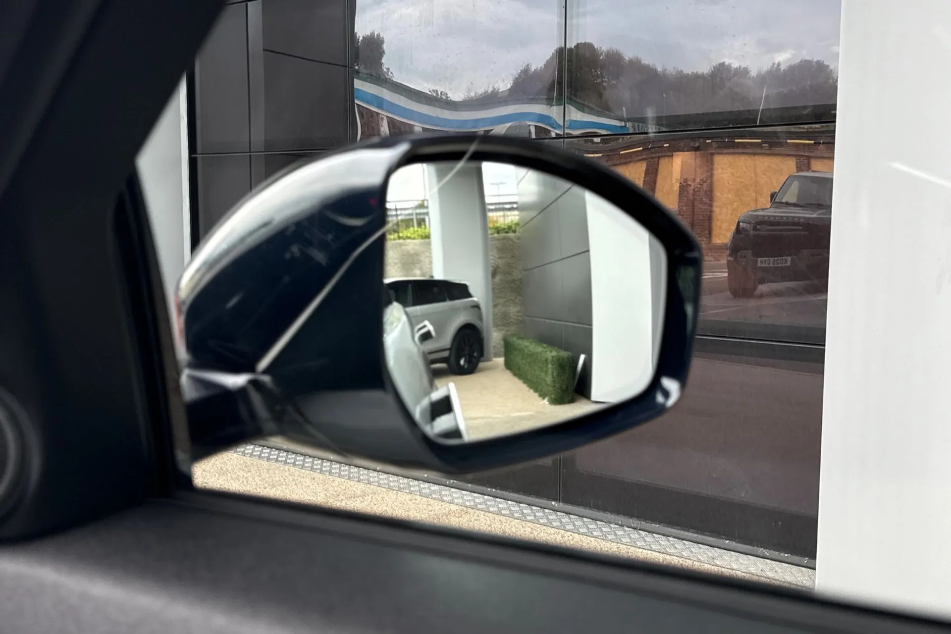 LAND ROVER RANGE ROVER EVOQUE thumbnail image number 56