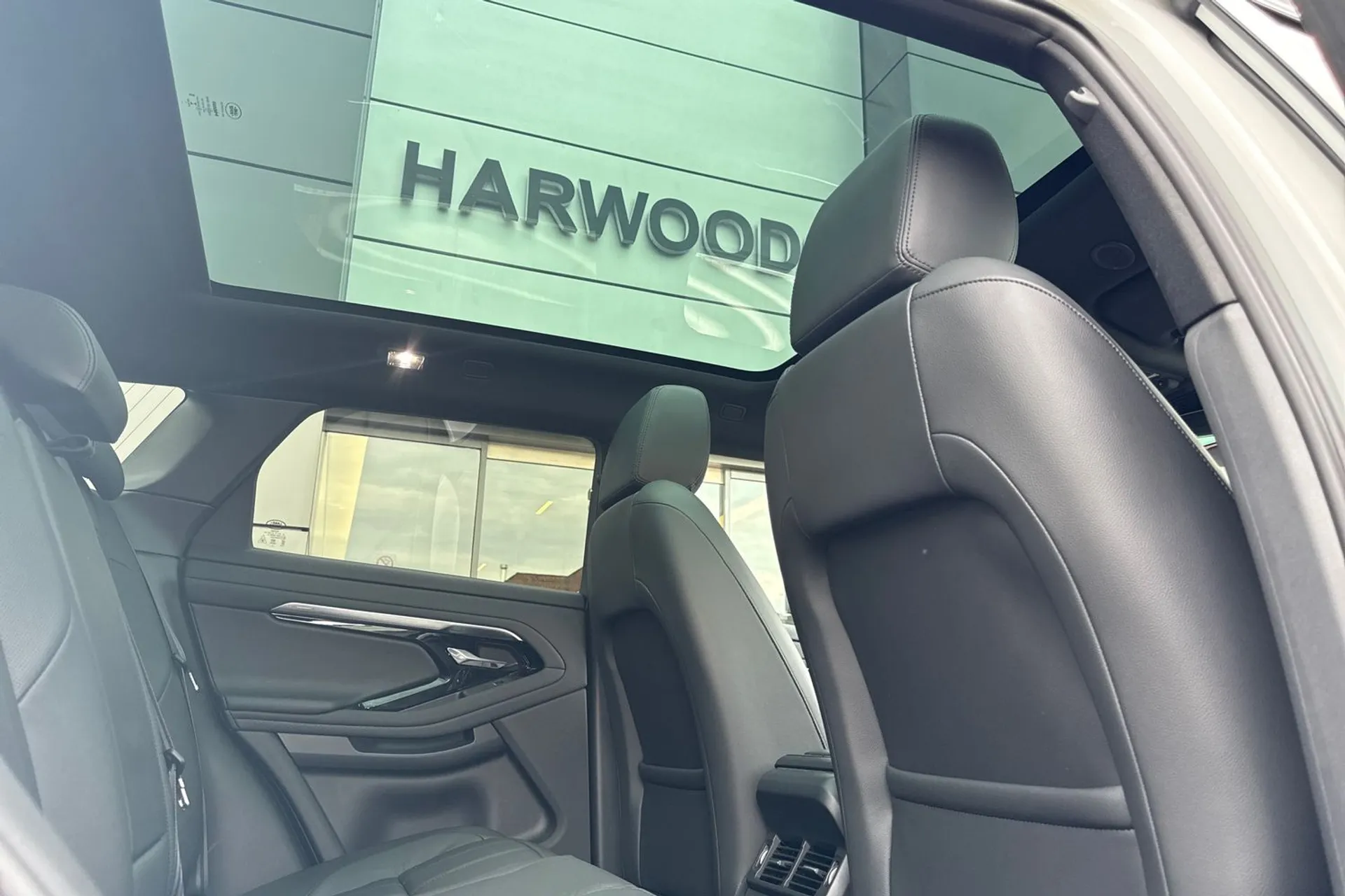 LAND ROVER RANGE ROVER EVOQUE thumbnail image number 33