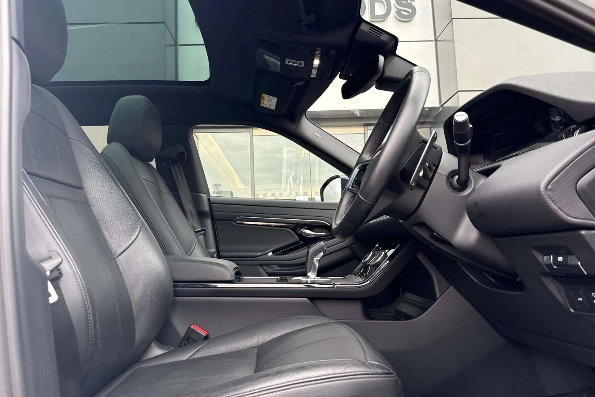 LAND ROVER RANGE ROVER EVOQUE thumbnail image number 14