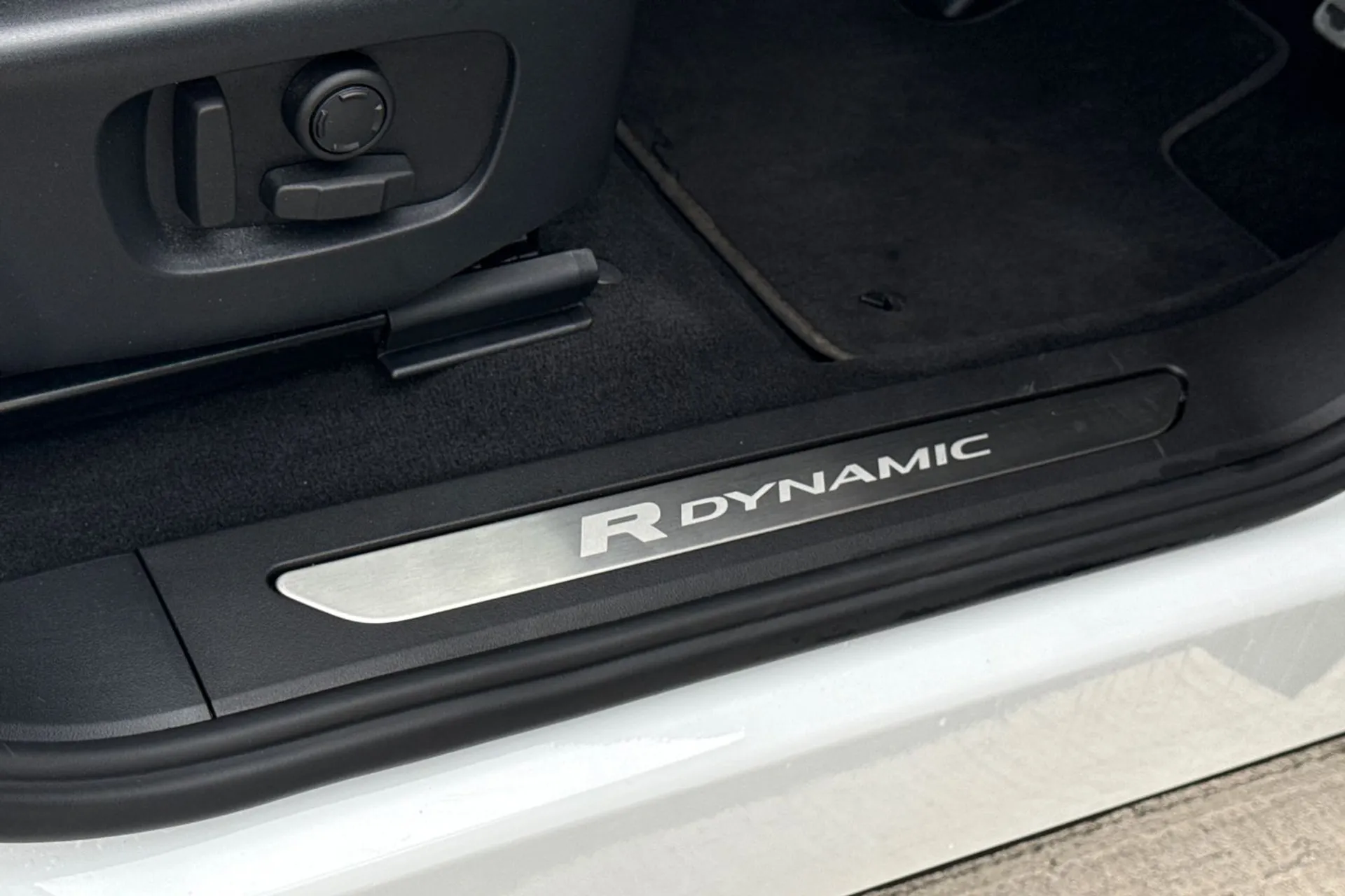 LAND ROVER RANGE ROVER EVOQUE thumbnail image number 16