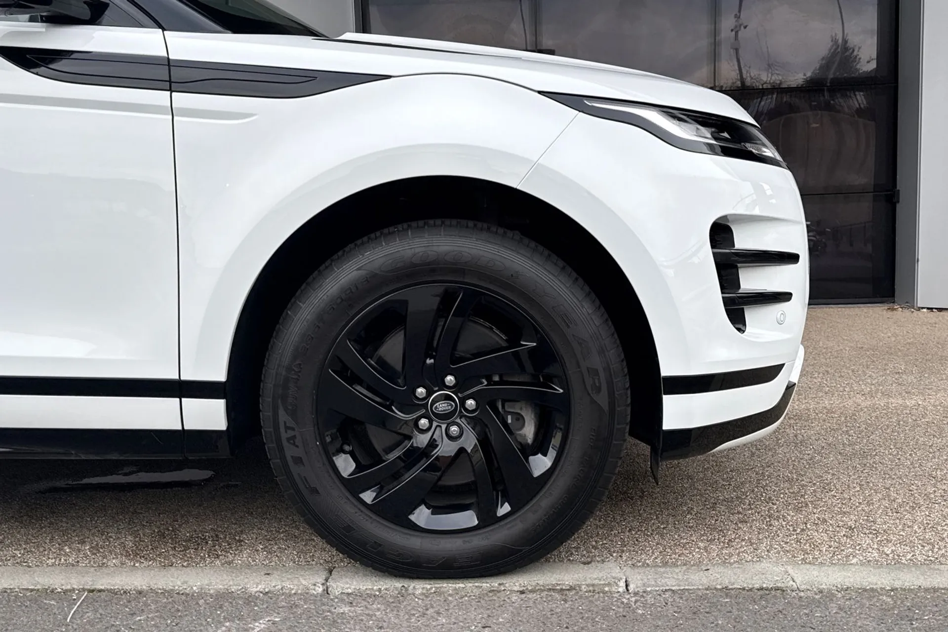 LAND ROVER RANGE ROVER EVOQUE thumbnail image number 19