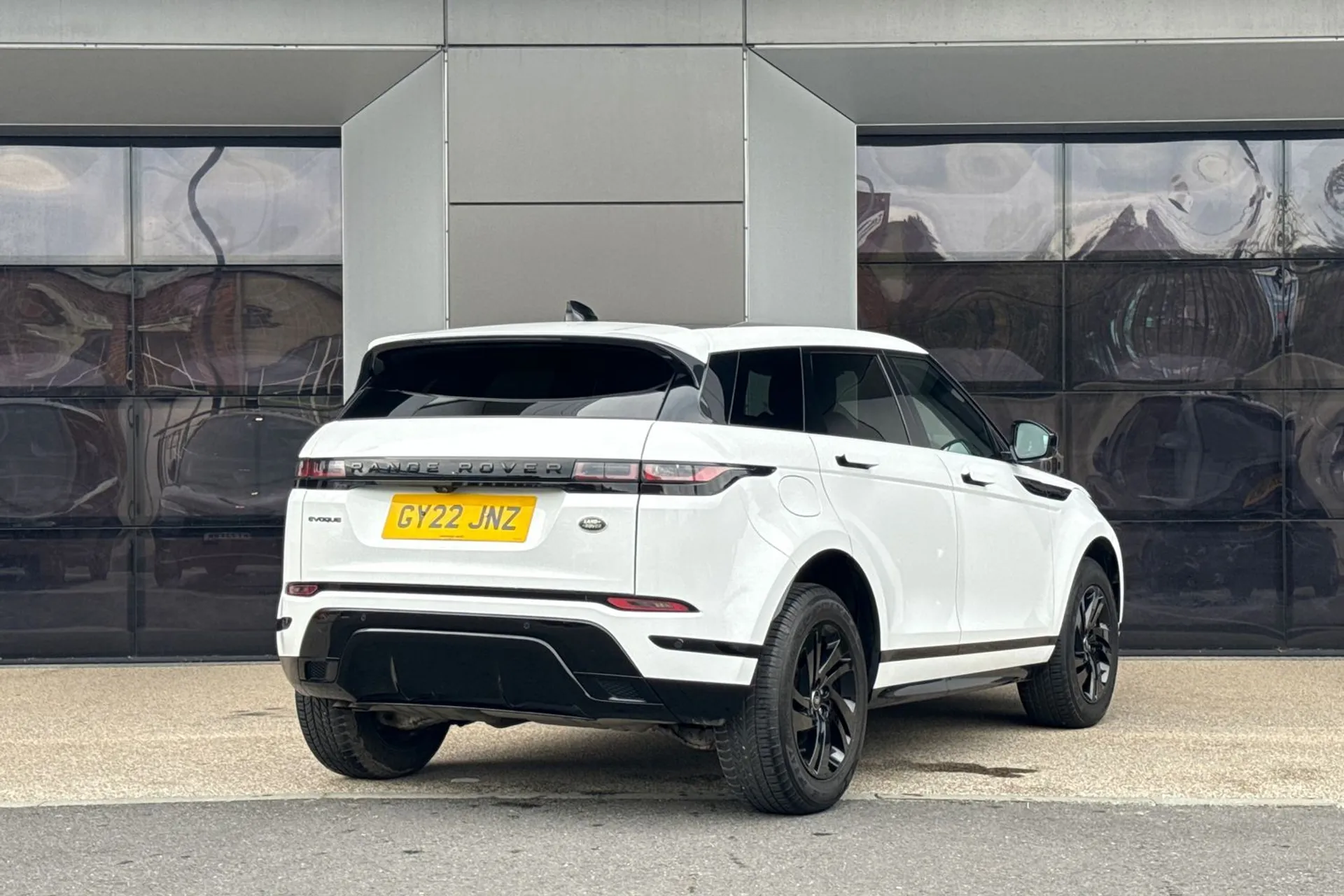 LAND ROVER RANGE ROVER EVOQUE thumbnail image number 6