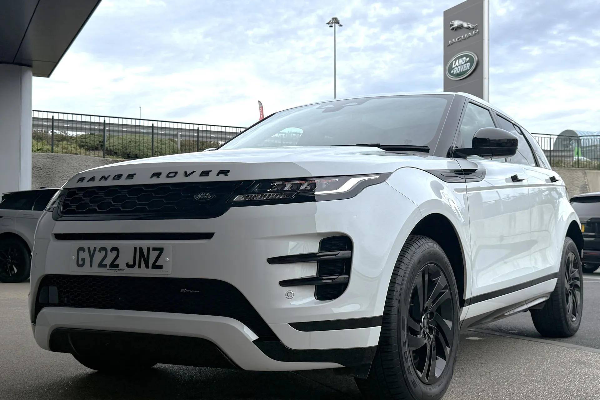 LAND ROVER RANGE ROVER EVOQUE thumbnail image number 18
