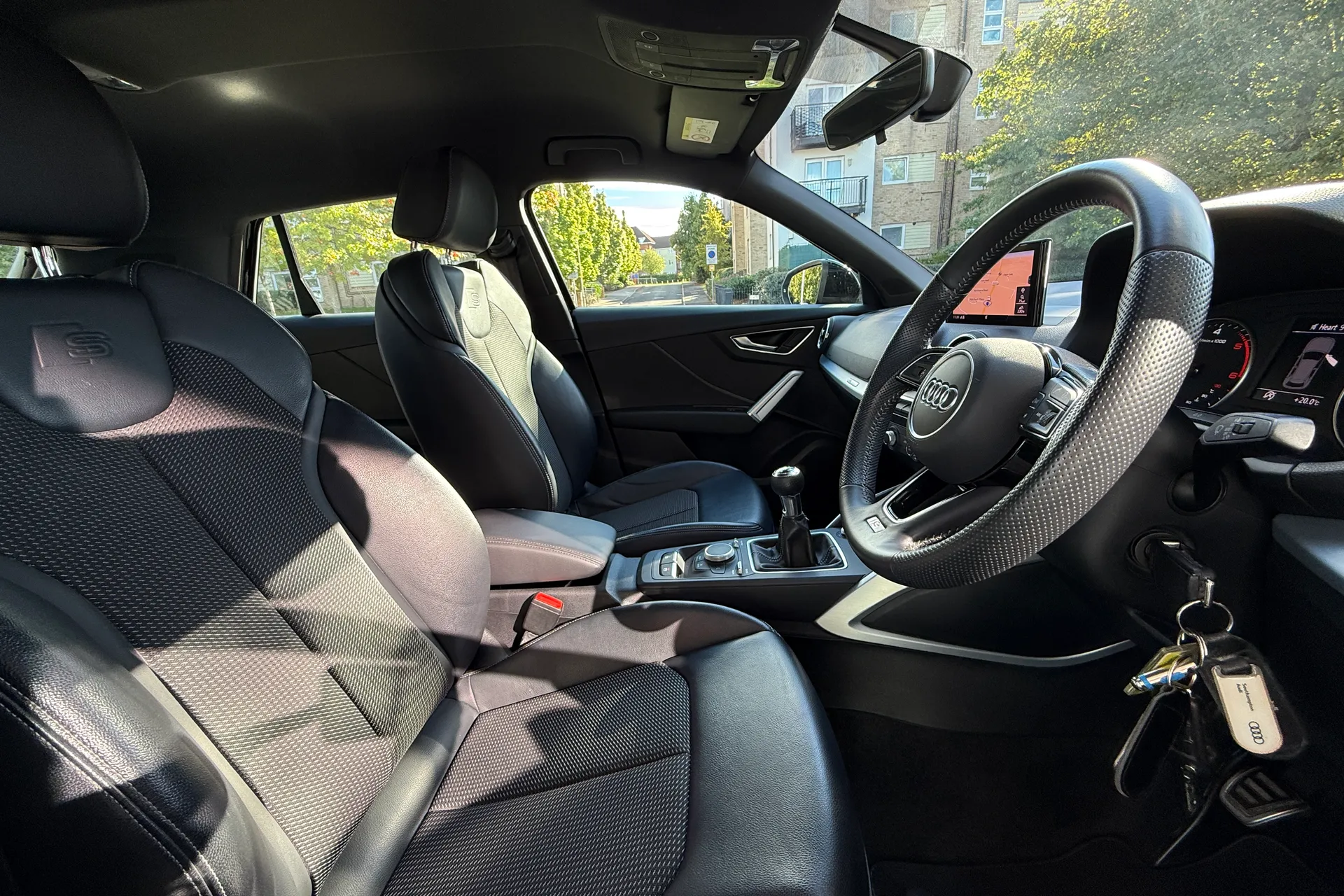 Audi Q2 thumbnail image number 25