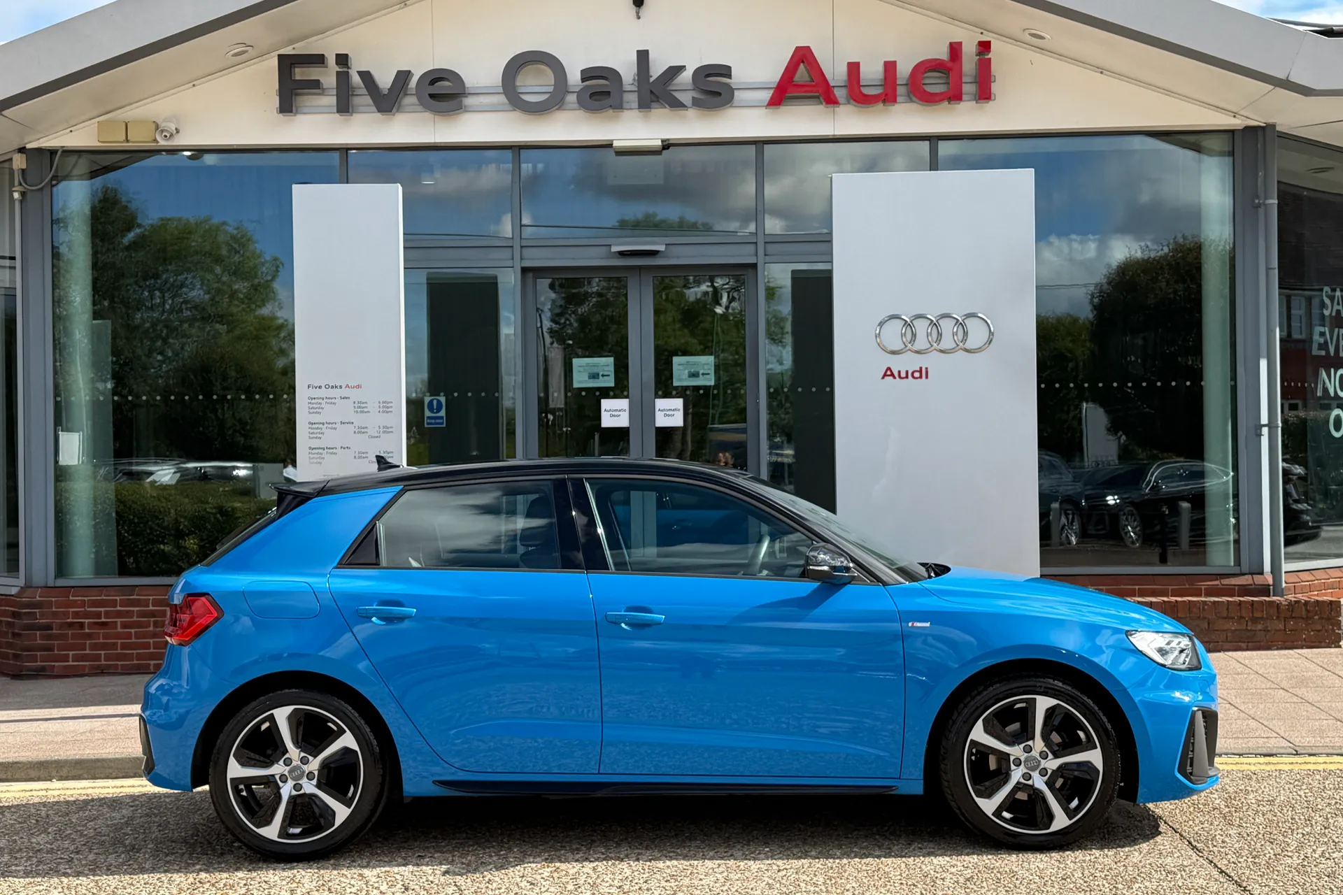 Audi A1 thumbnail image number 2