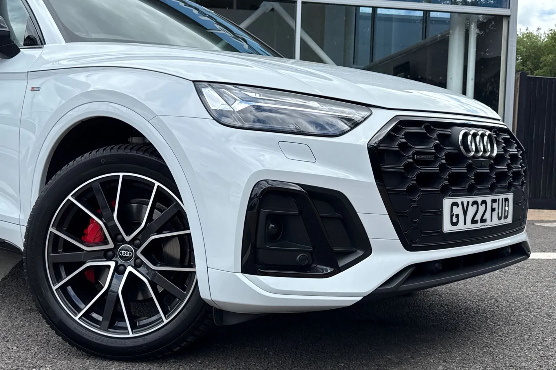 Audi Q5 thumbnail image number 6