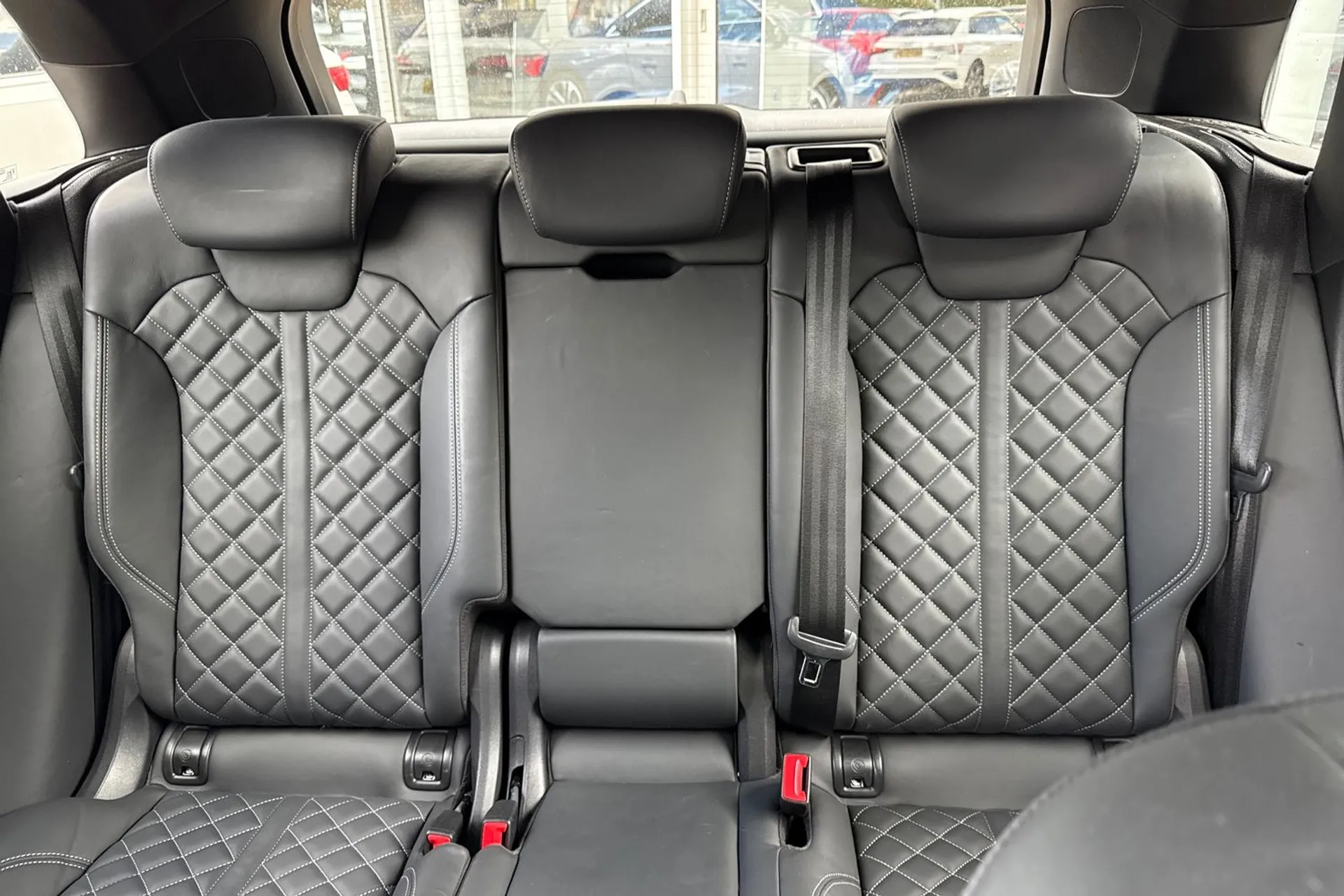 Audi Q5 thumbnail image number 31