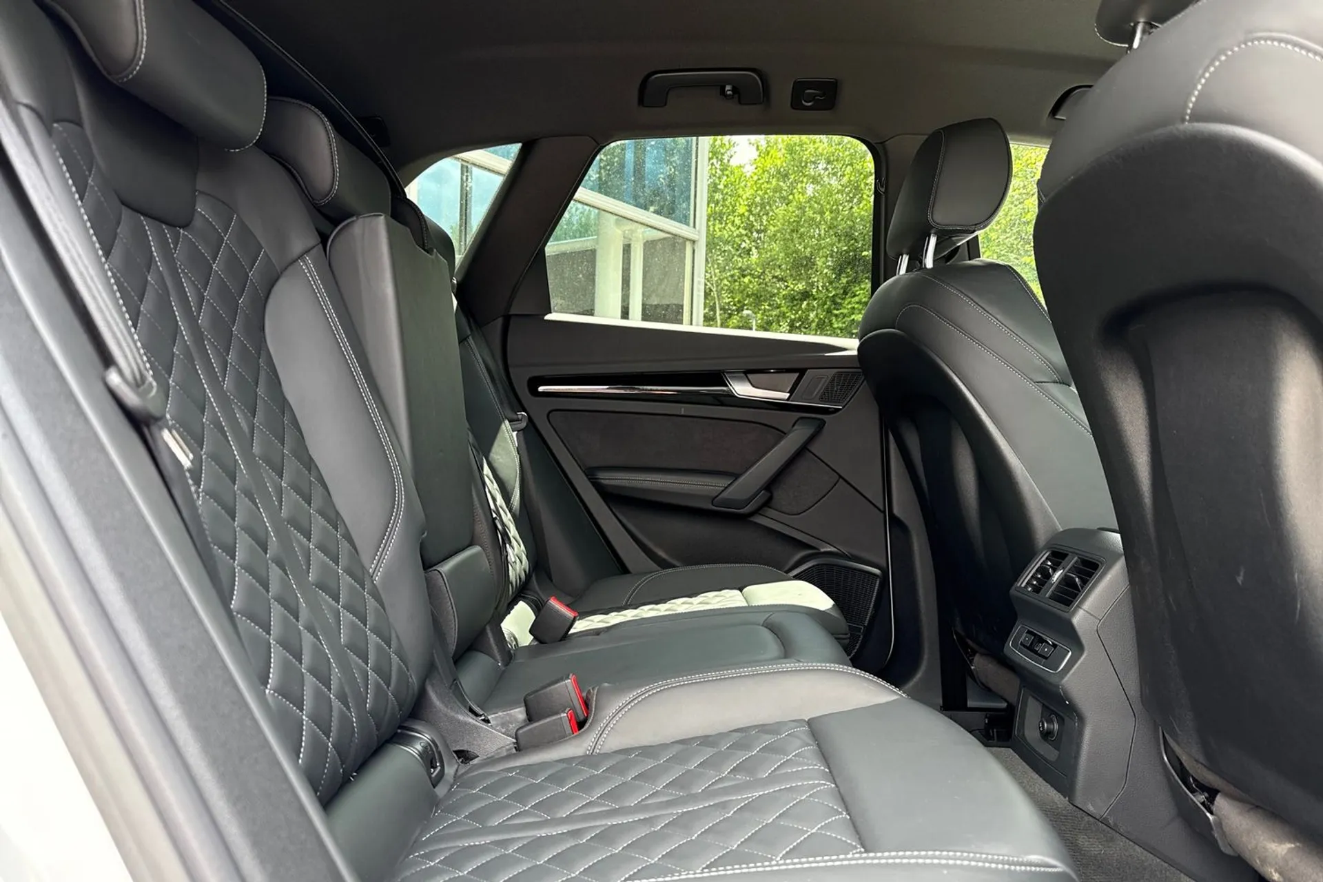 Audi Q5 thumbnail image number 22