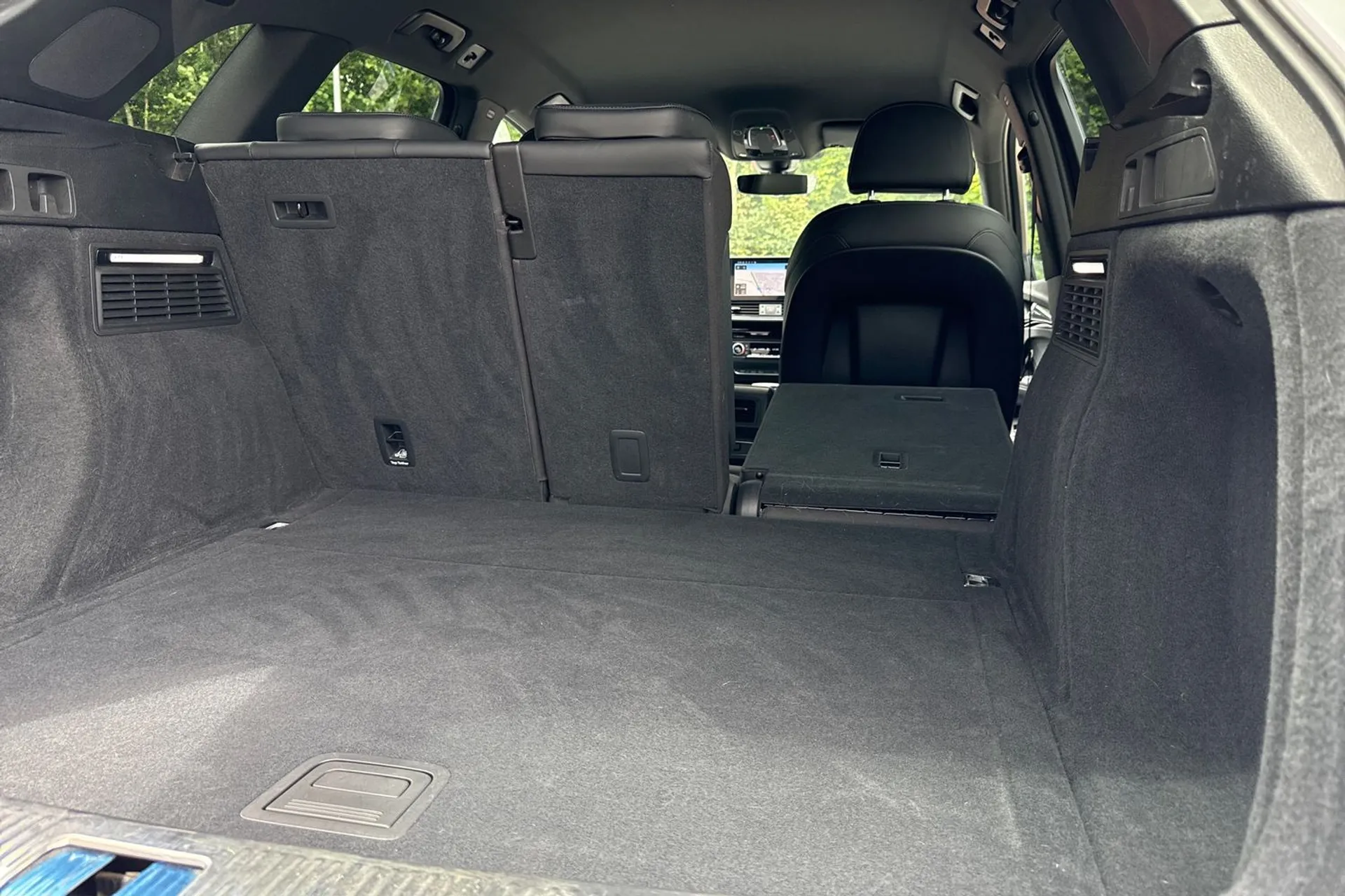 Audi Q5 thumbnail image number 21