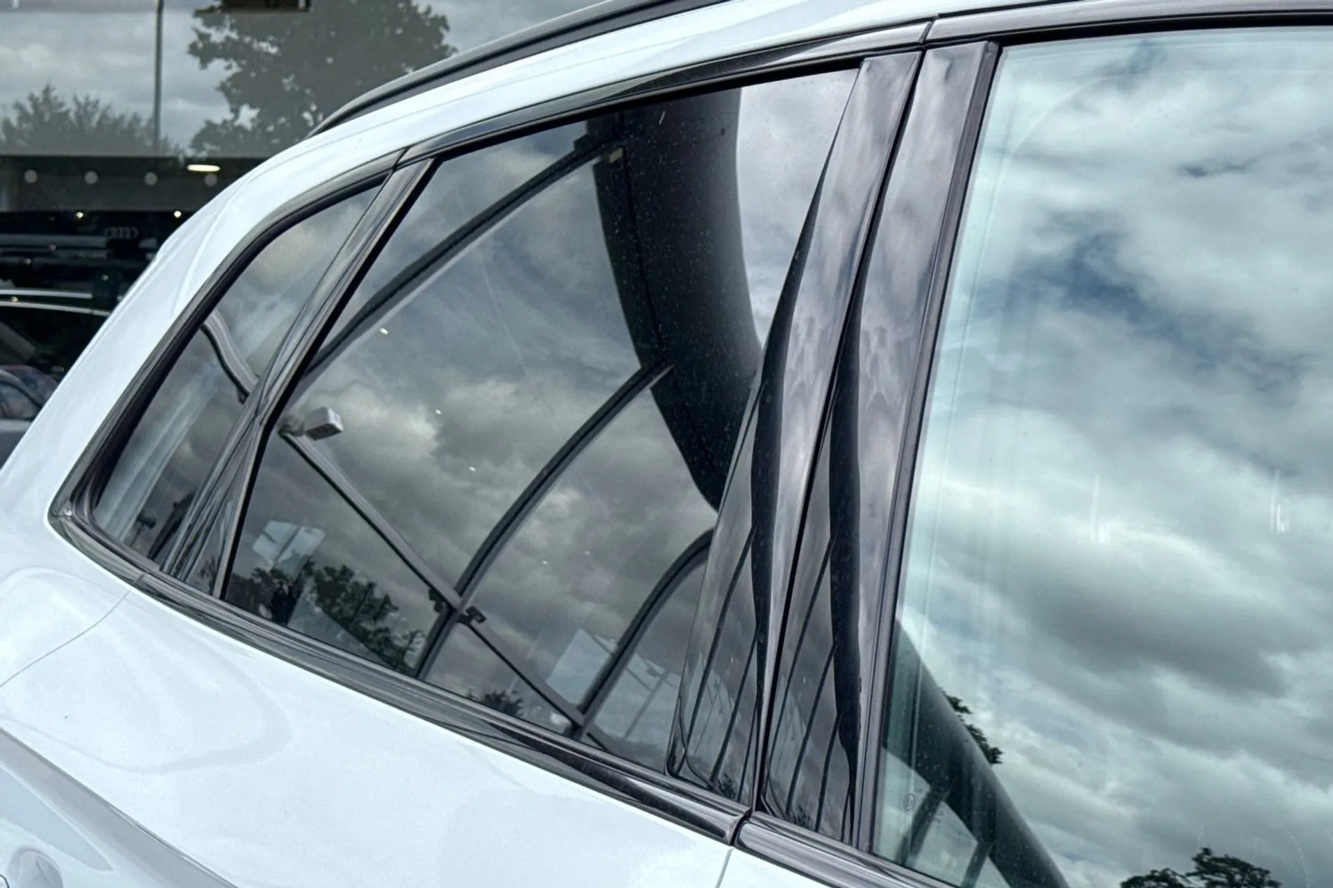 Audi Q5 thumbnail image number 14