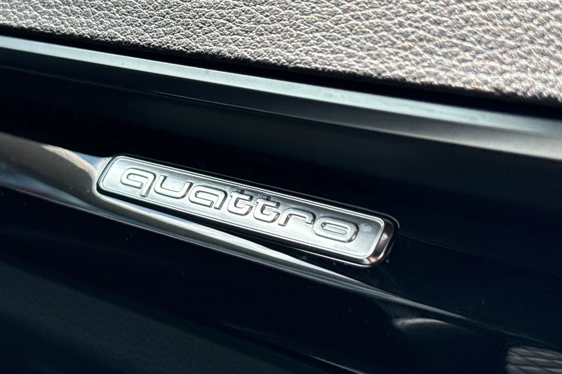 Audi Q5 thumbnail image number 46