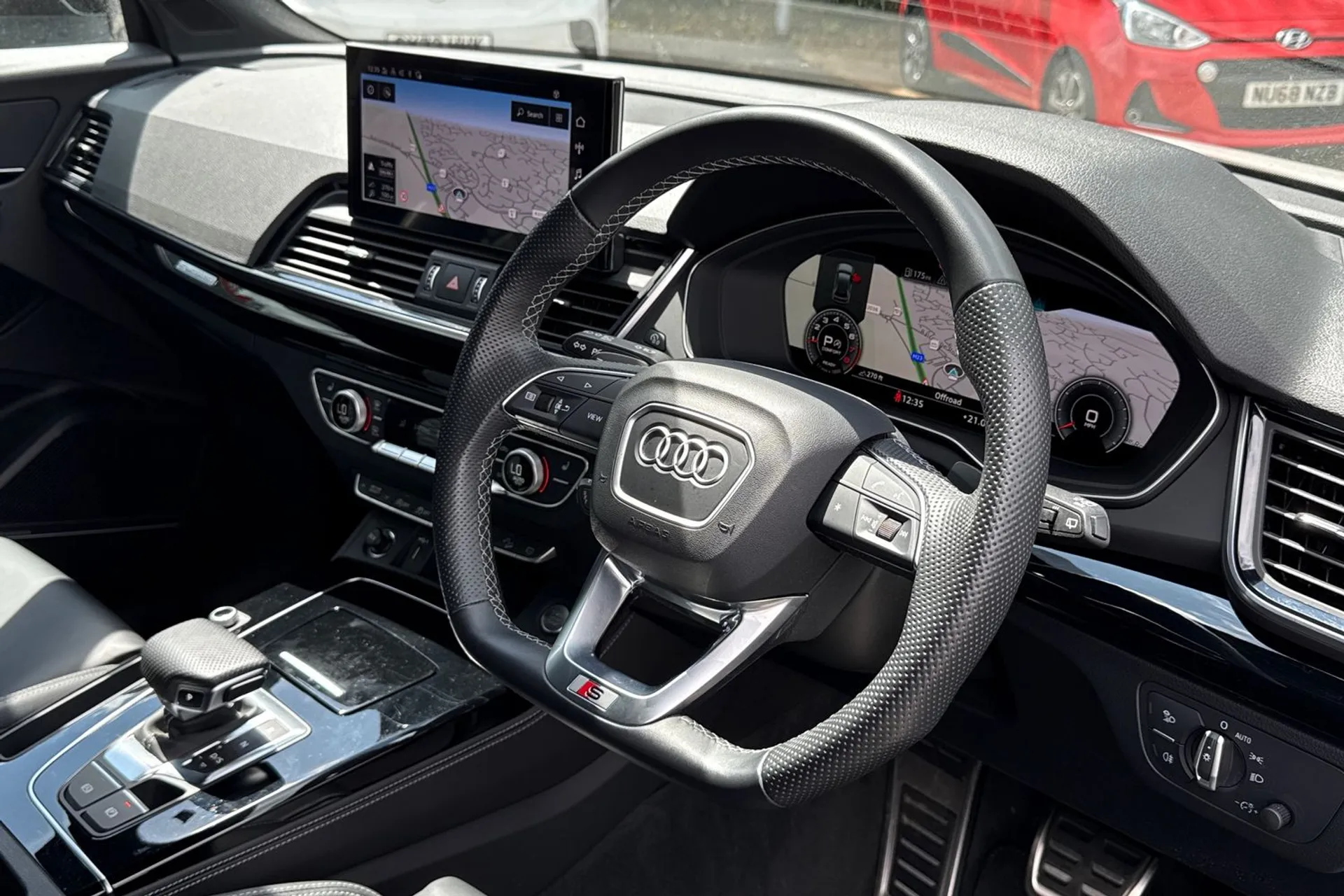 Audi Q5 thumbnail image number 26