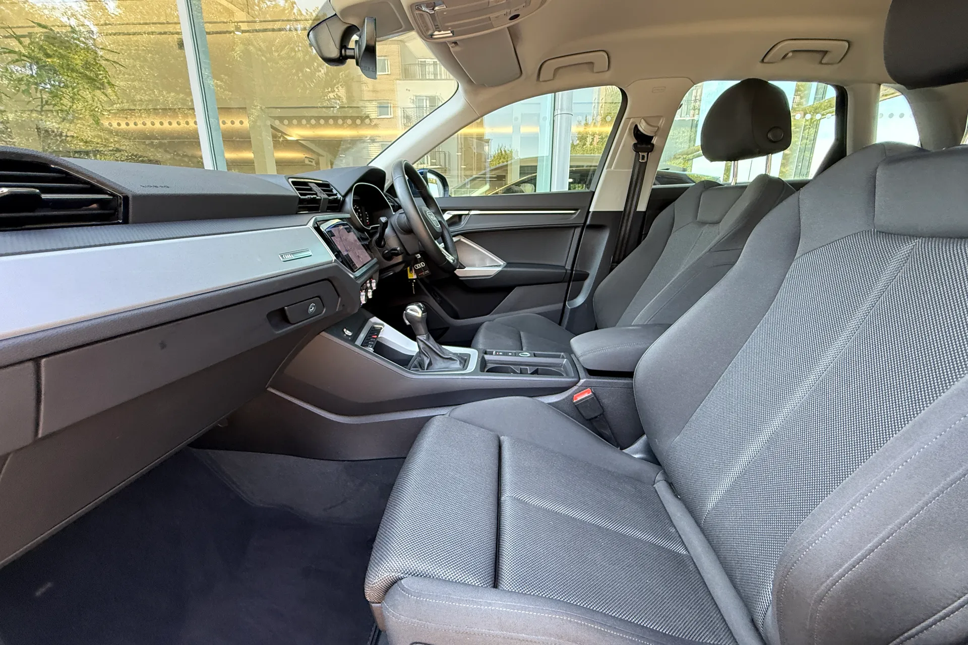 Audi Q3 thumbnail image number 49