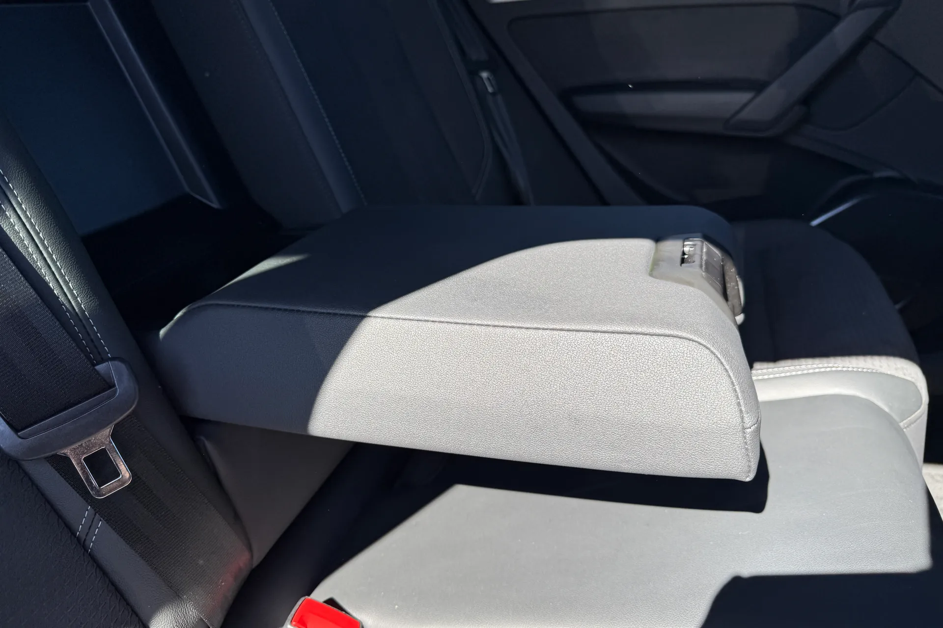 Audi Q5 thumbnail image number 42