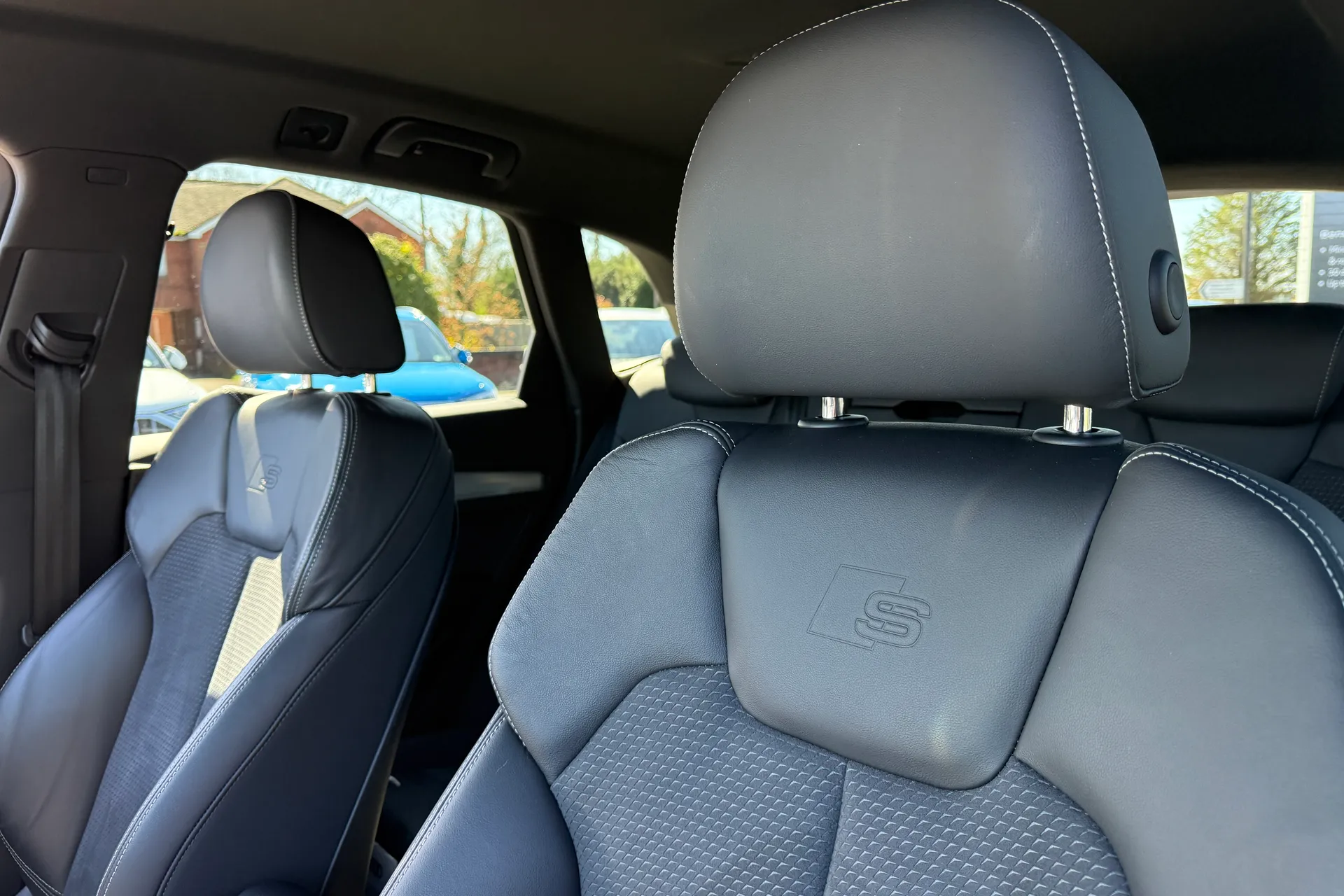 Audi Q5 thumbnail image number 27