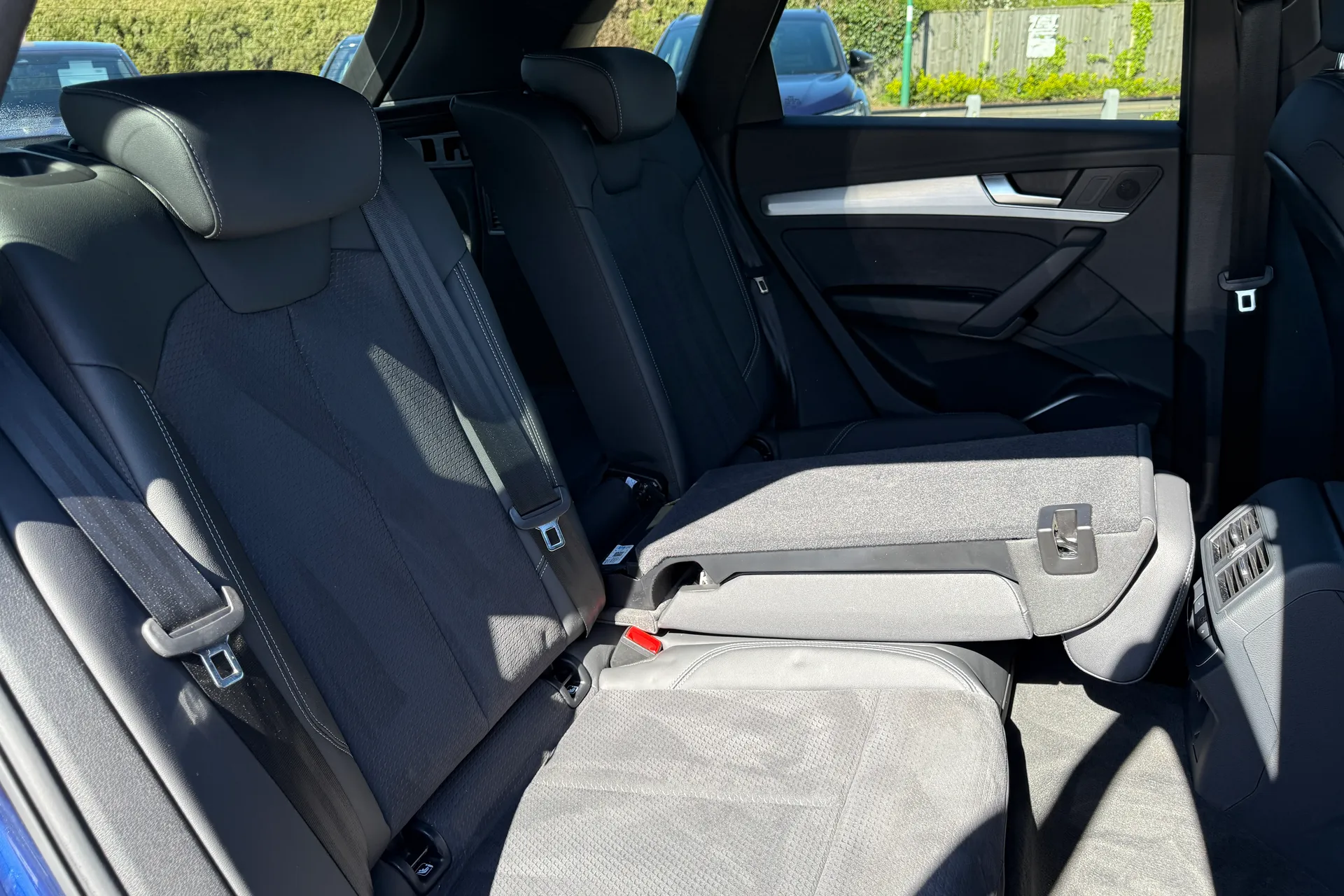 Audi Q5 thumbnail image number 43