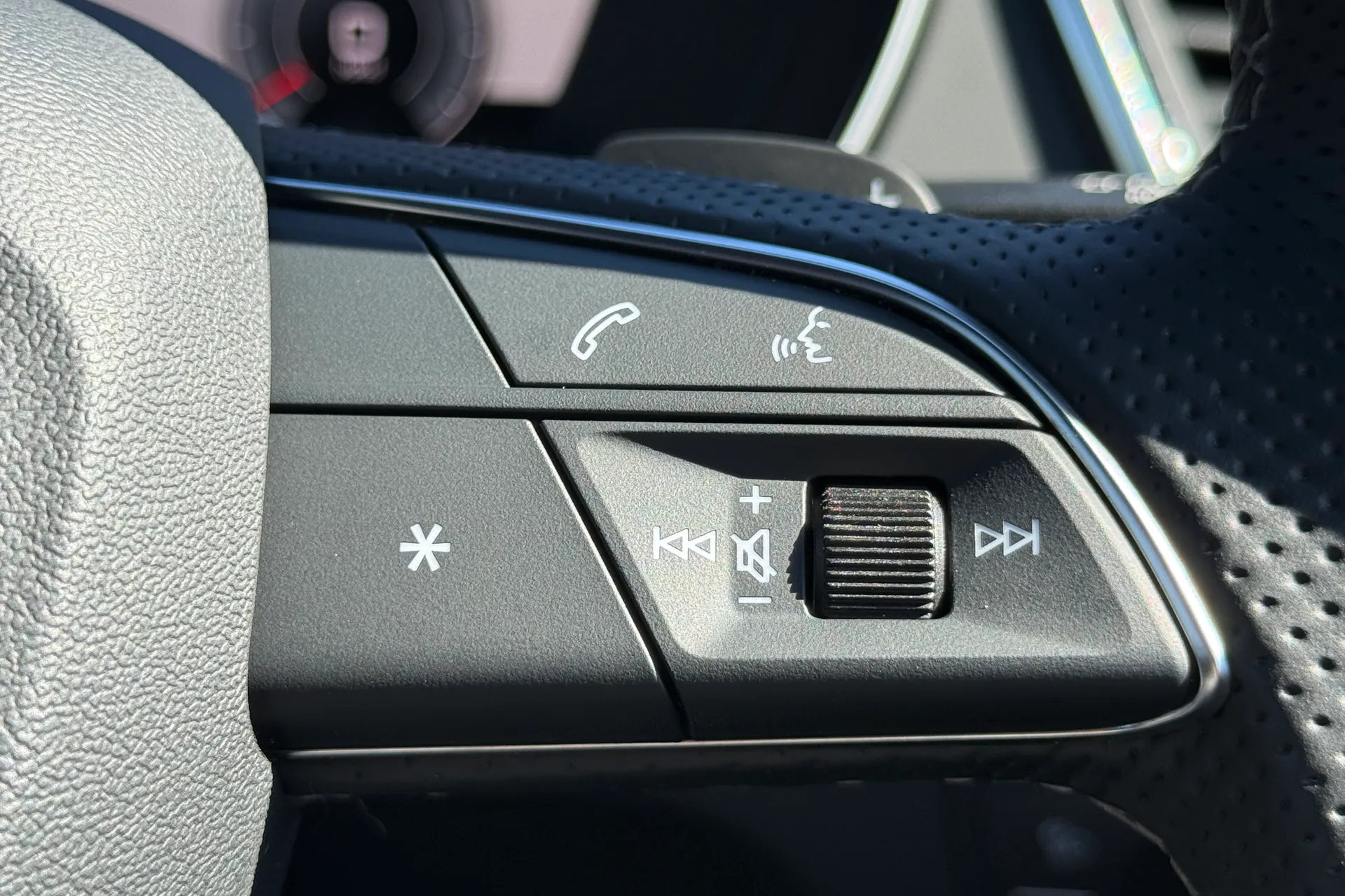 Audi Q5 thumbnail image number 18