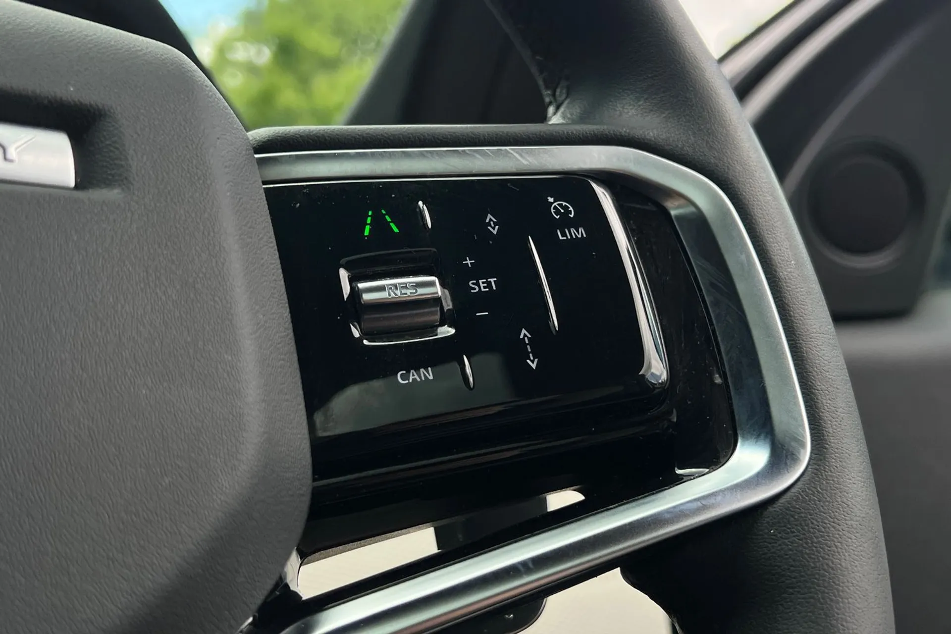 LAND ROVER DISCOVERY SPORT thumbnail image number 50