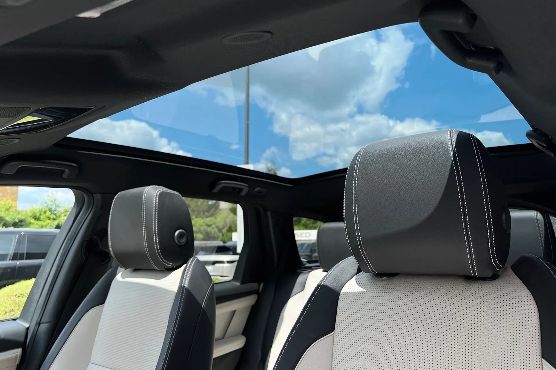 LAND ROVER DISCOVERY SPORT thumbnail image number 6