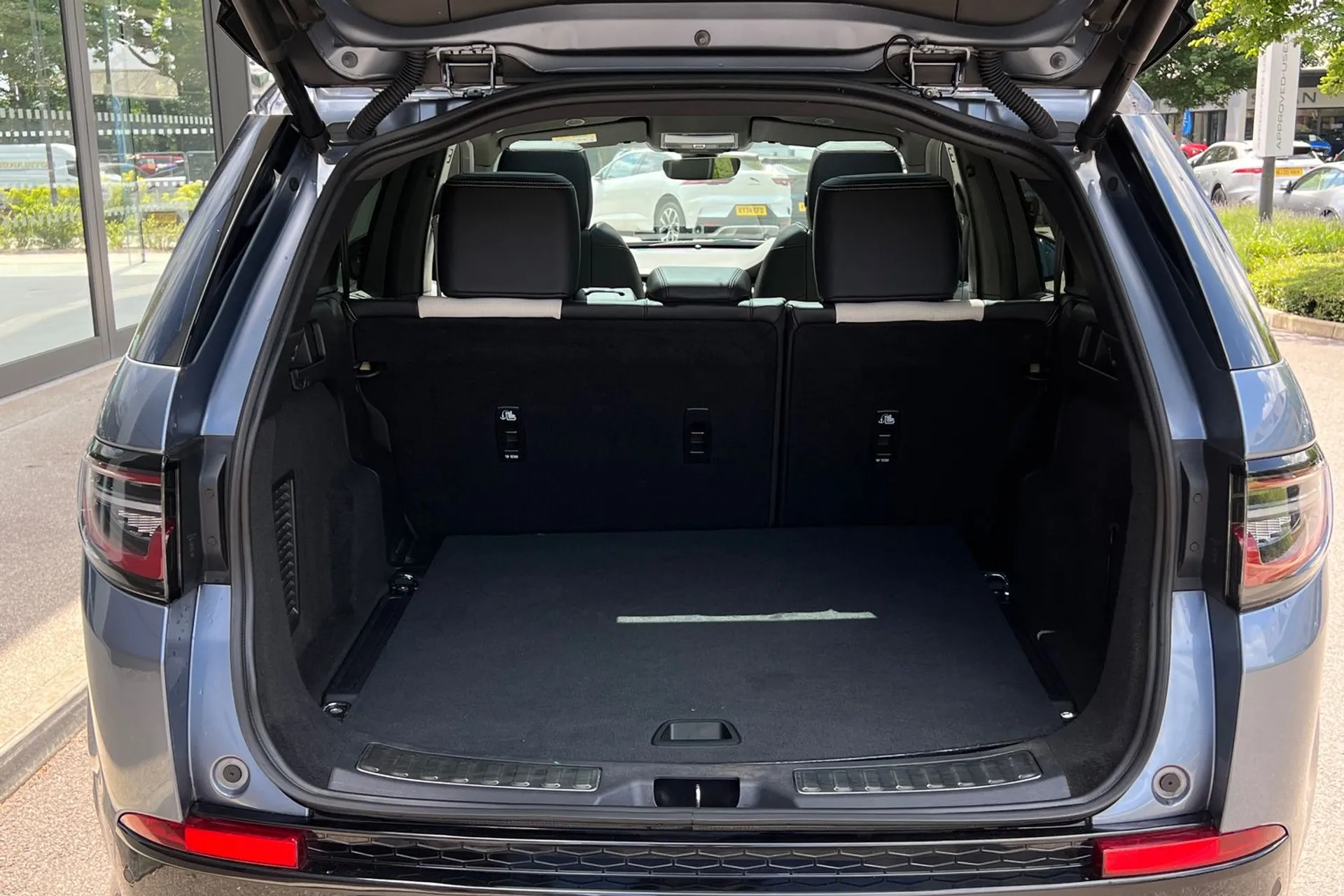 LAND ROVER DISCOVERY SPORT thumbnail image number 31