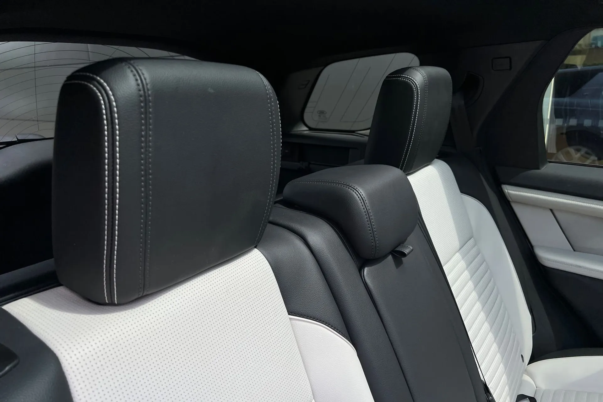 LAND ROVER DISCOVERY SPORT thumbnail image number 33