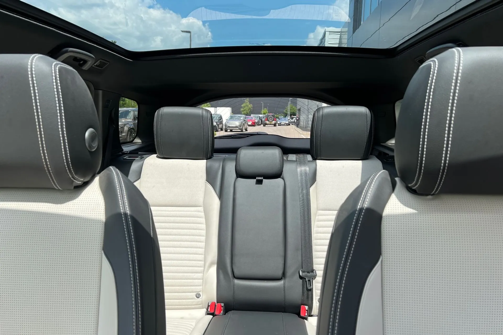 LAND ROVER DISCOVERY SPORT thumbnail image number 38