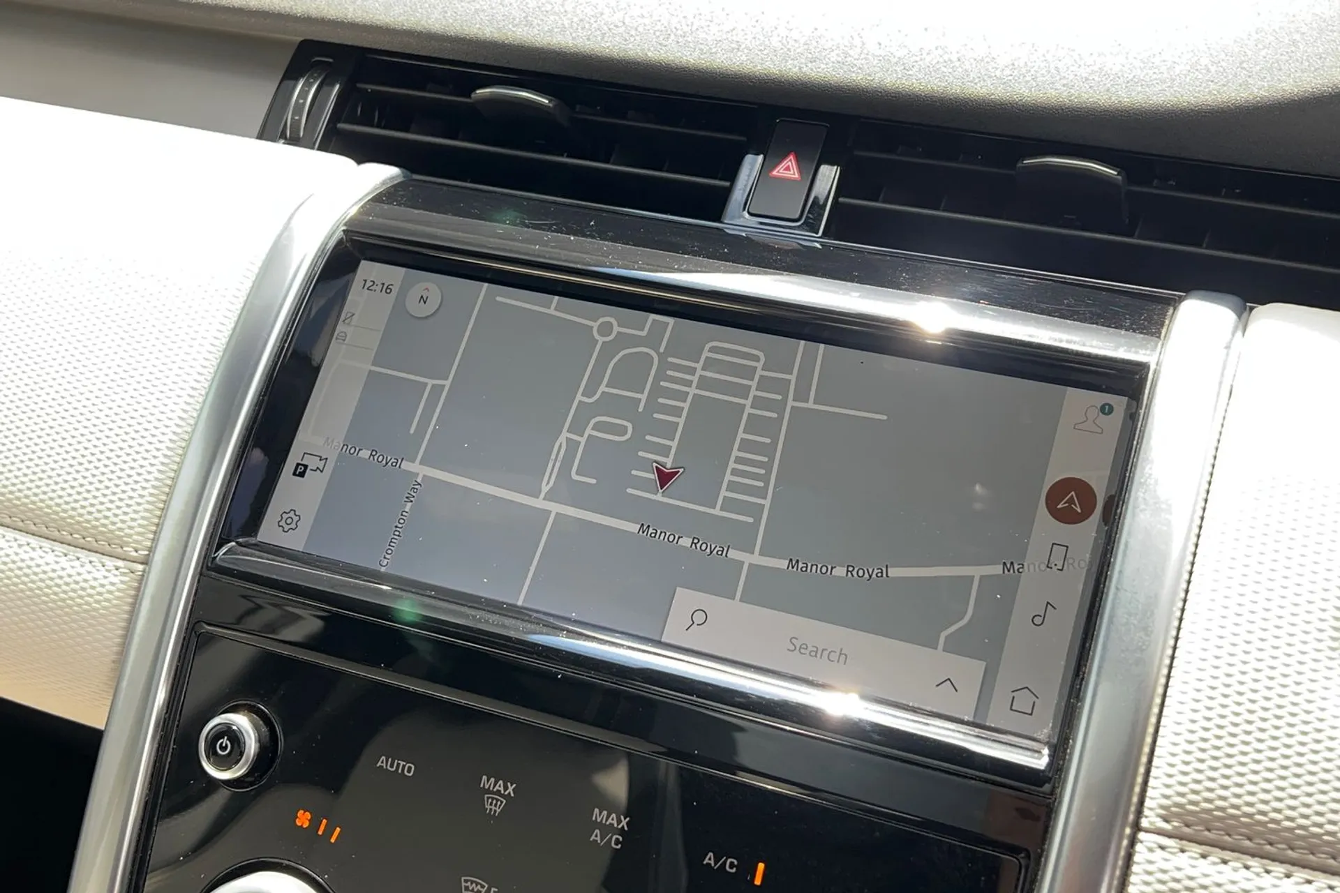 LAND ROVER DISCOVERY SPORT thumbnail image number 4