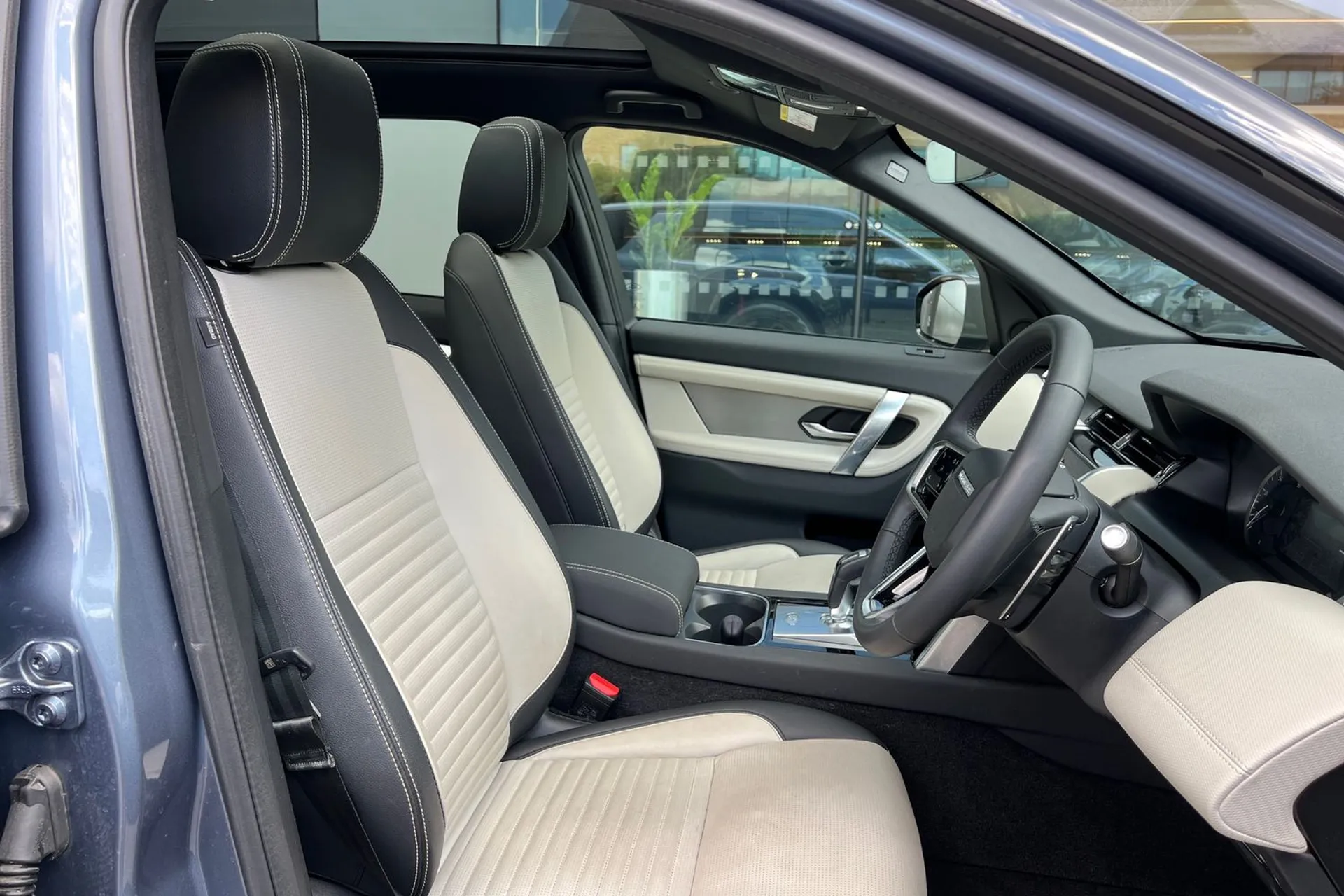 LAND ROVER DISCOVERY SPORT thumbnail image number 41