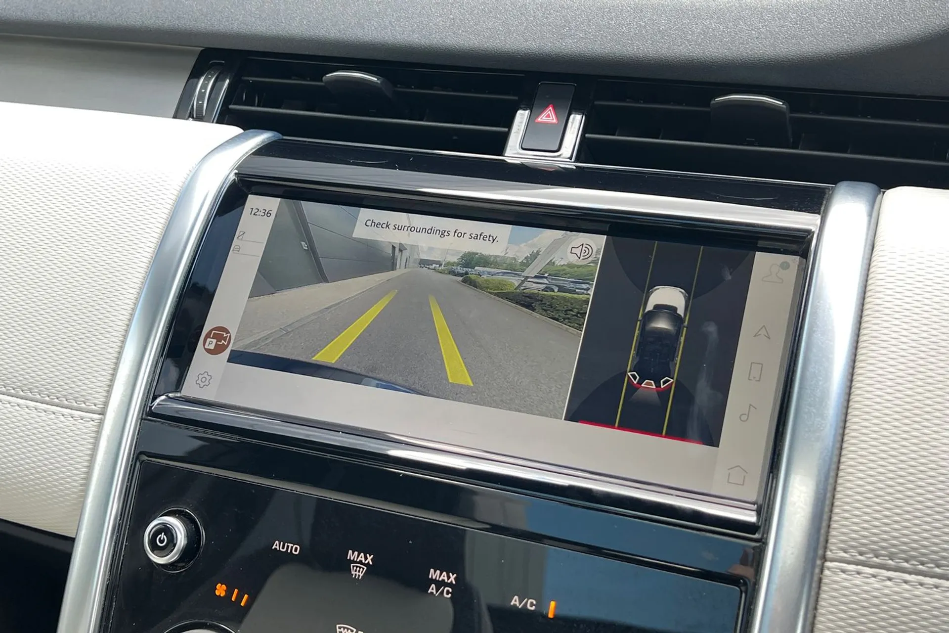 LAND ROVER DISCOVERY SPORT thumbnail image number 5