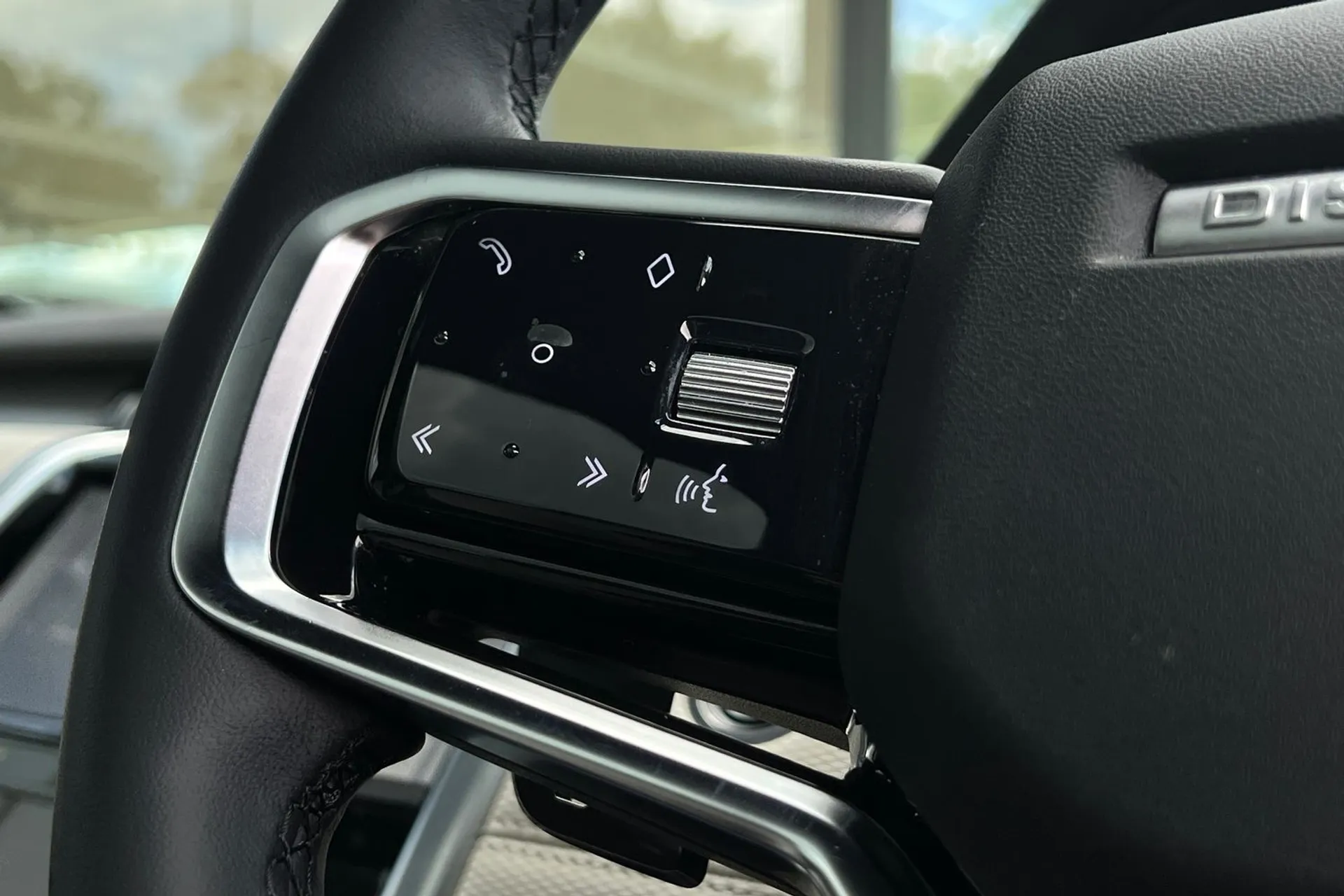 LAND ROVER DISCOVERY SPORT thumbnail image number 49