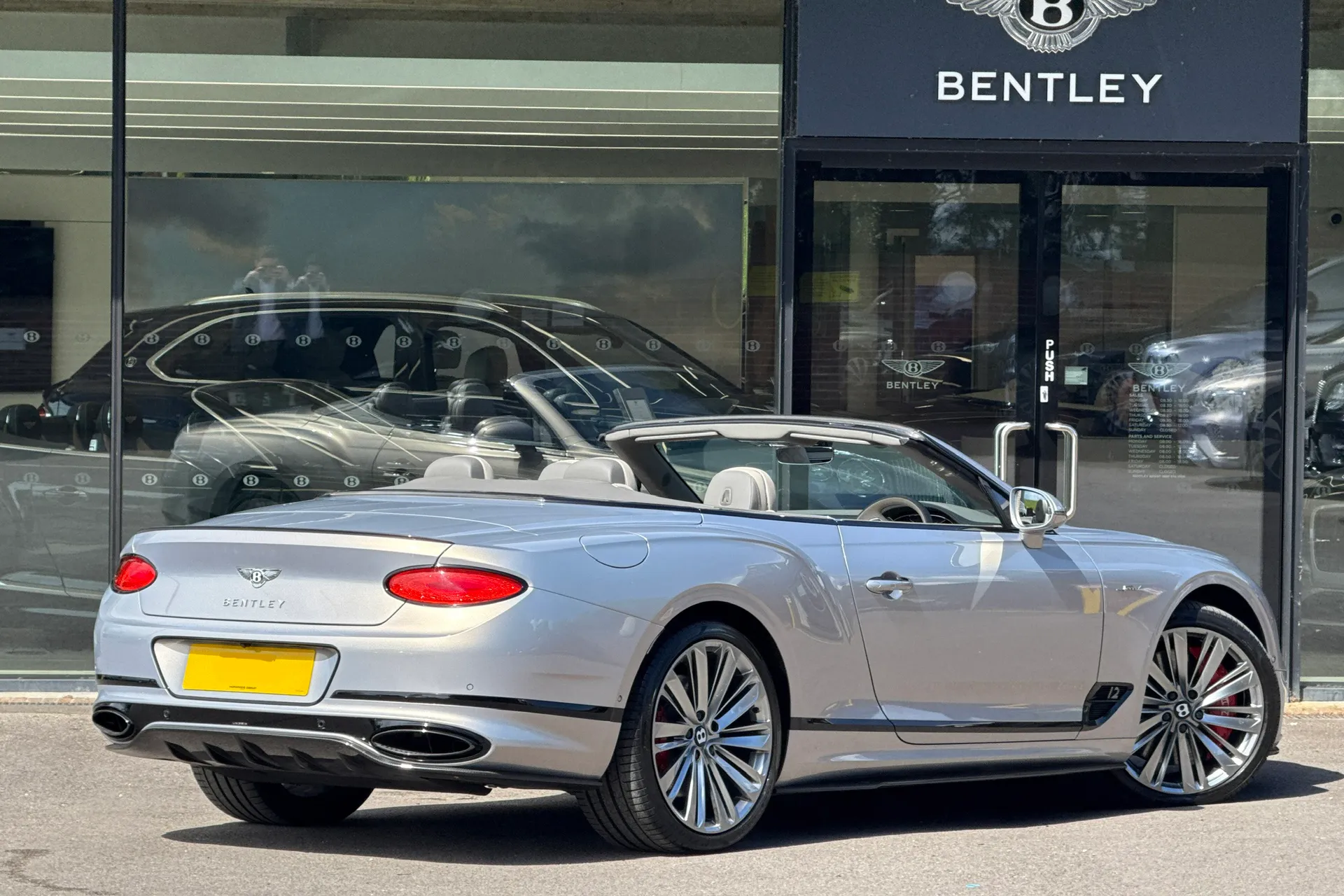Bentley CONTINENTAL GTC thumbnail image number 57