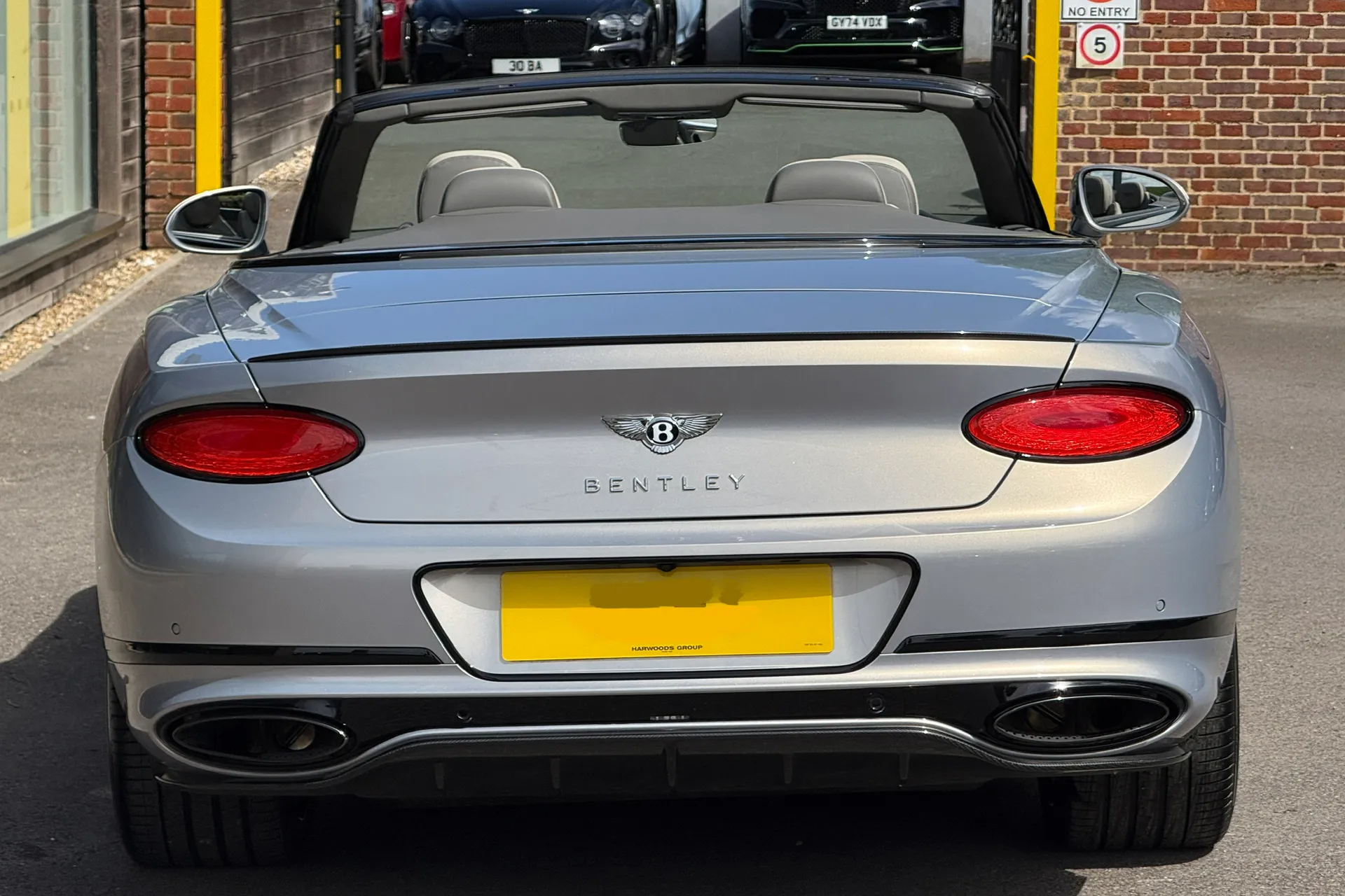 Bentley CONTINENTAL GTC thumbnail image number 17