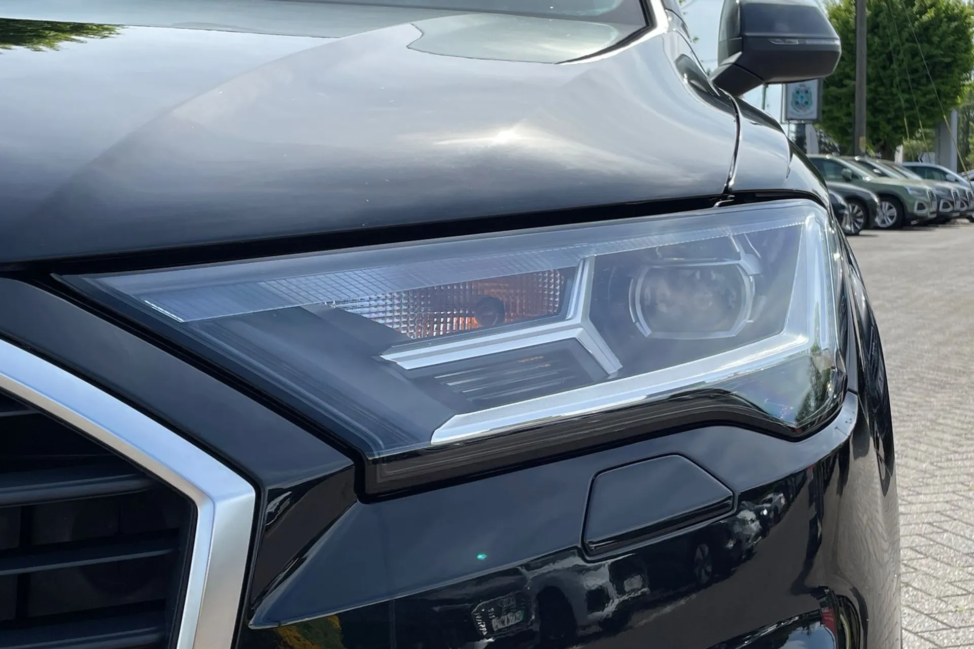 Audi Q7 thumbnail image number 45