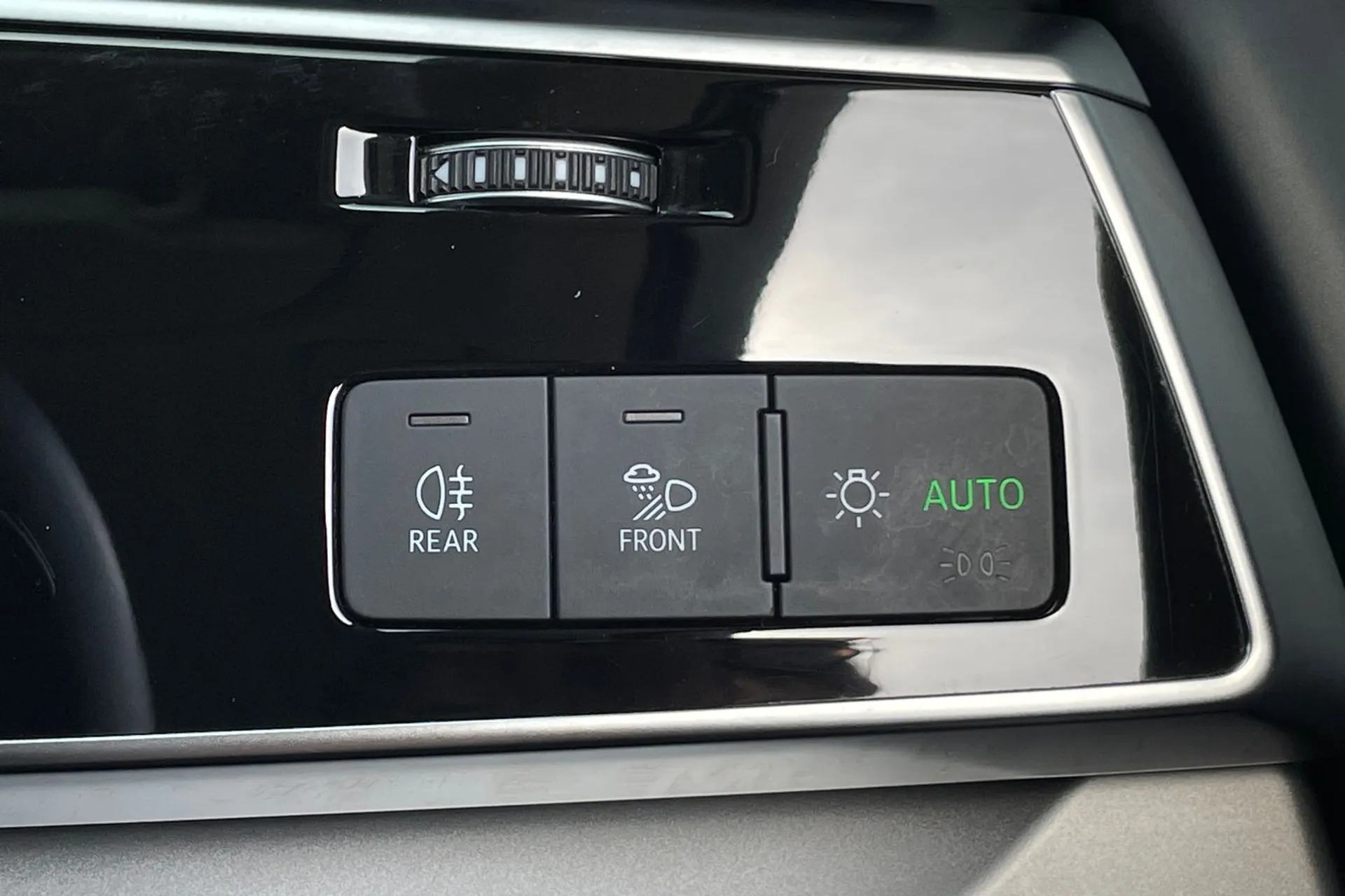 Audi Q7 thumbnail image number 20