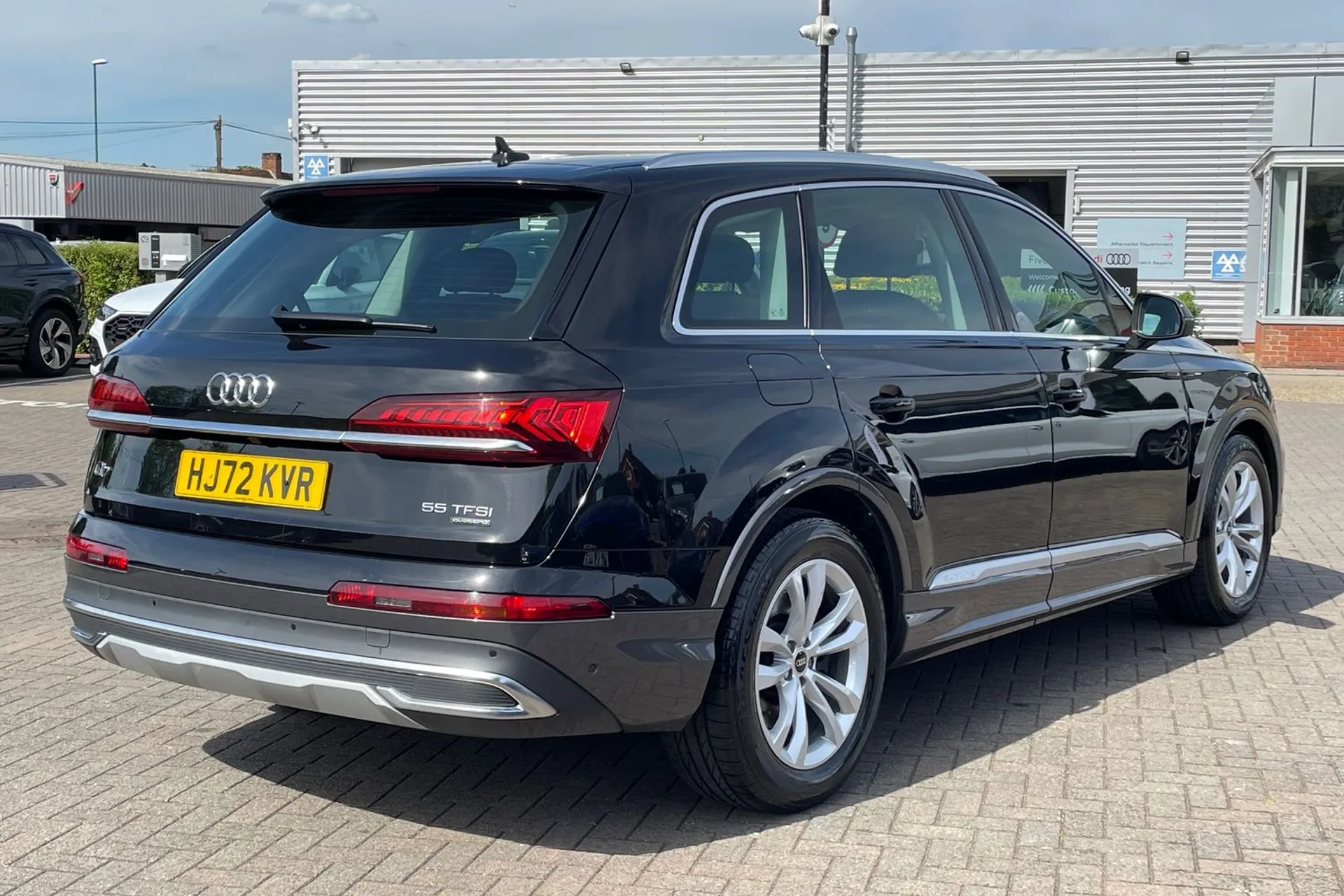 Audi Q7 thumbnail image number 4