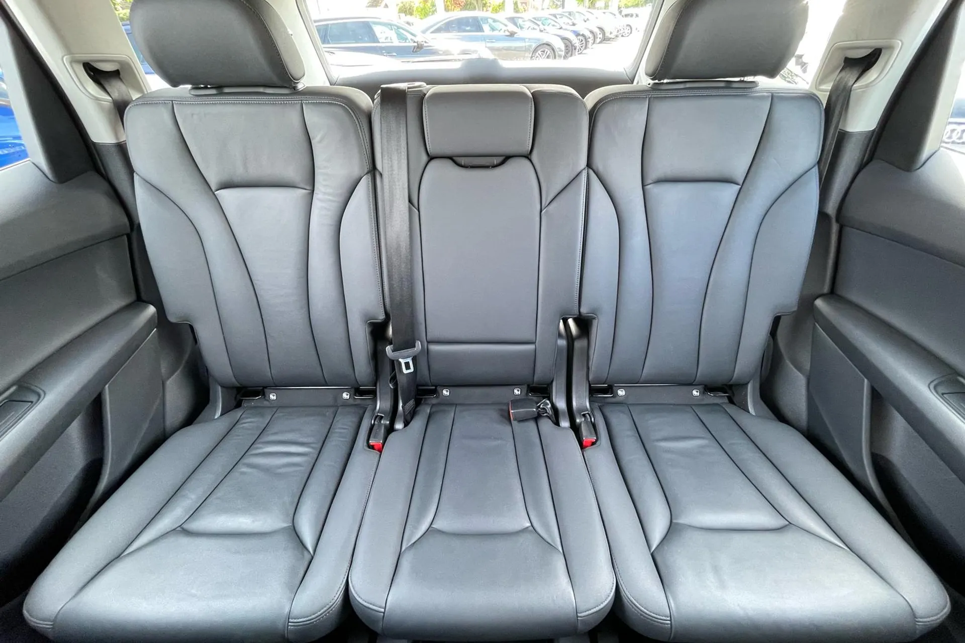 Audi Q7 thumbnail image number 7