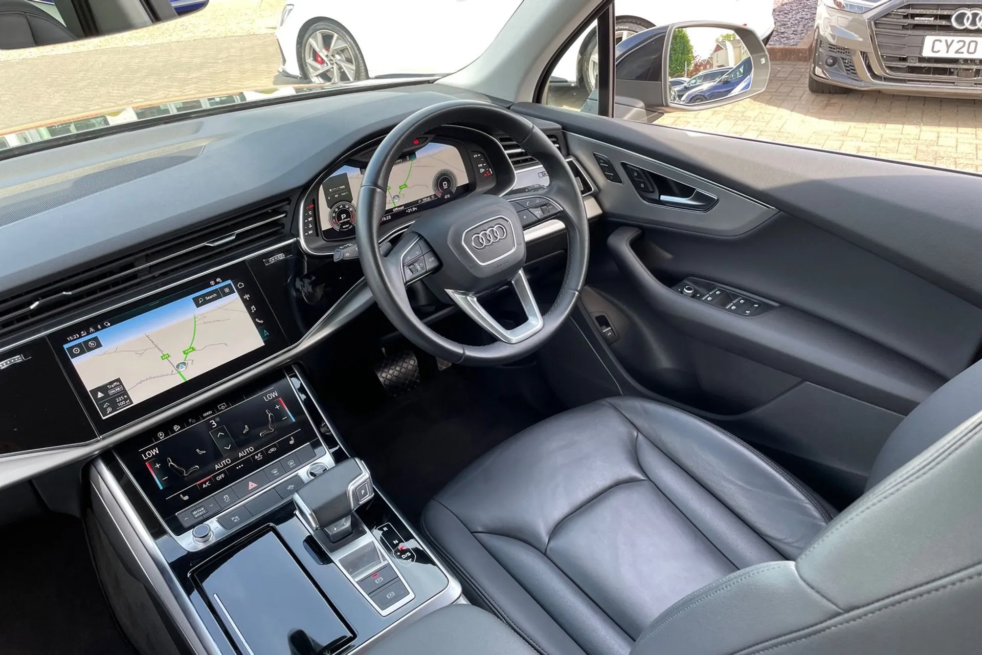 Audi Q7 thumbnail image number 36