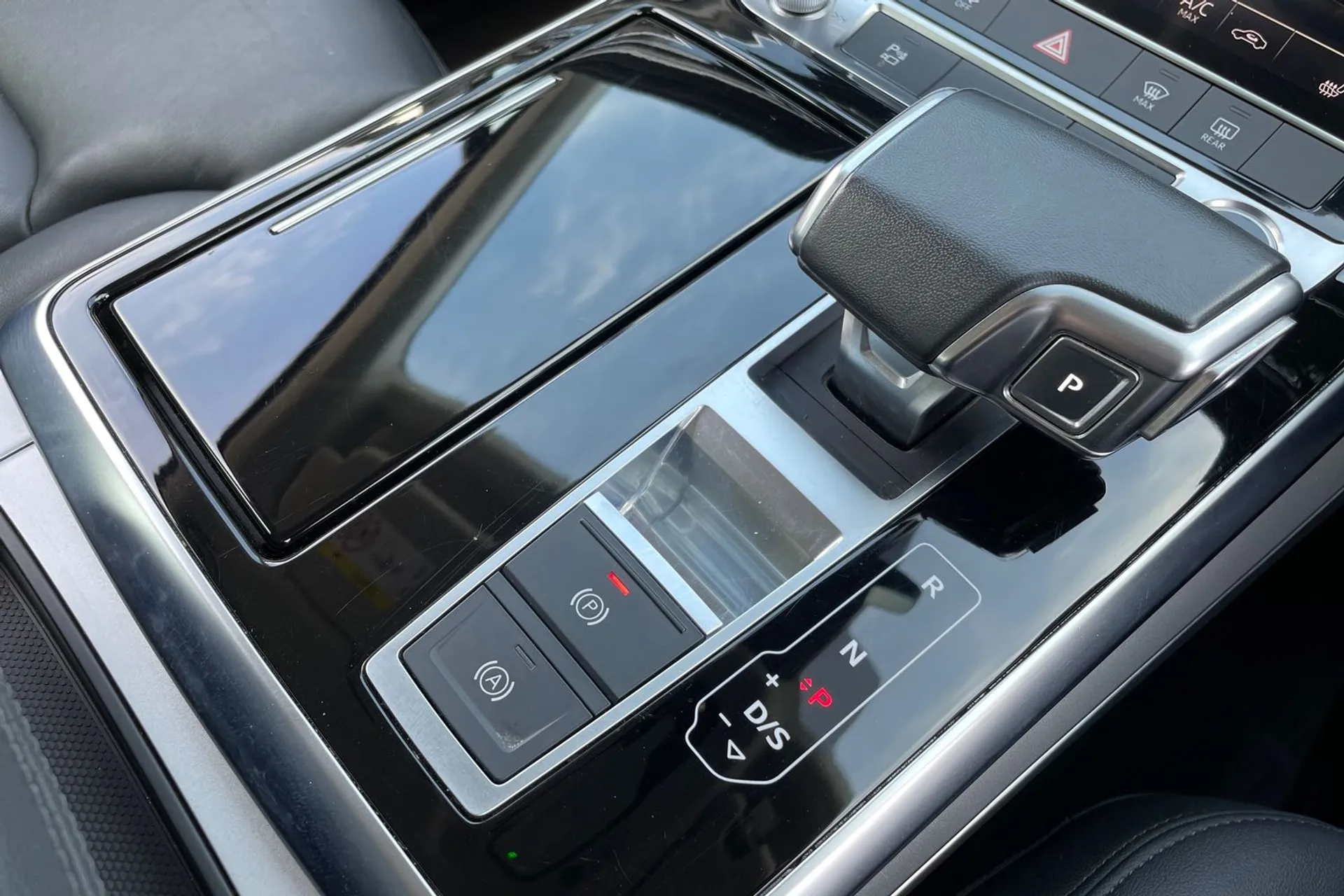 Audi Q7 thumbnail image number 34