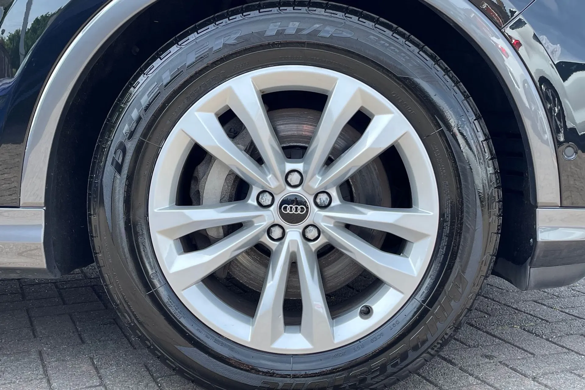 Audi Q7 thumbnail image number 8
