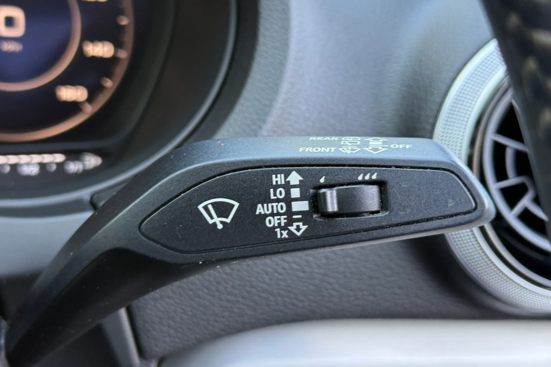 Audi A3 thumbnail image number 15