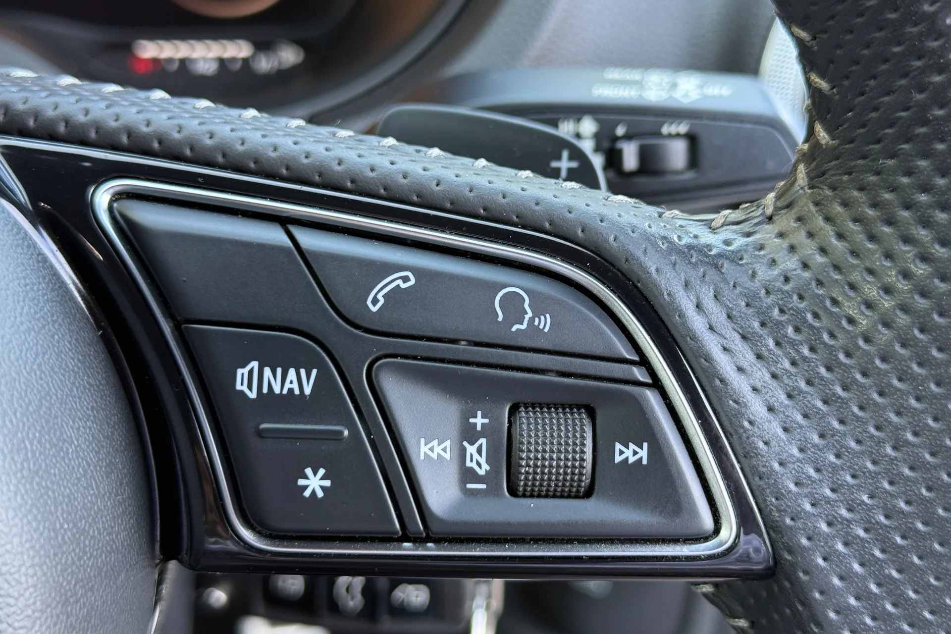 Audi A3 thumbnail image number 24